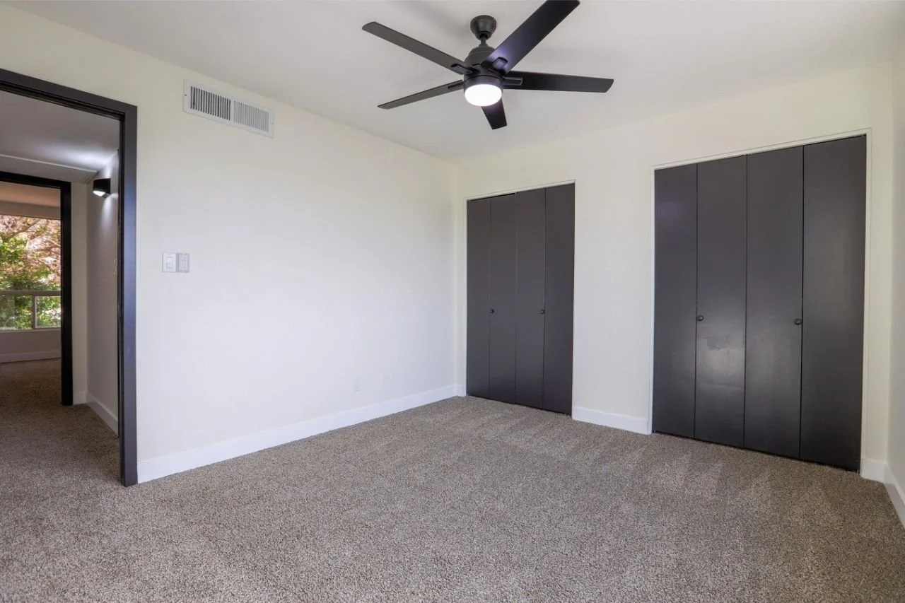 6026 n 11th st (16).jpg