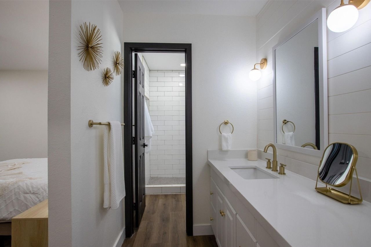 702 e paradise copy 10.jpg