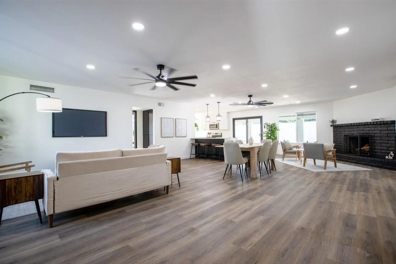 702 e paradise copy.jpg