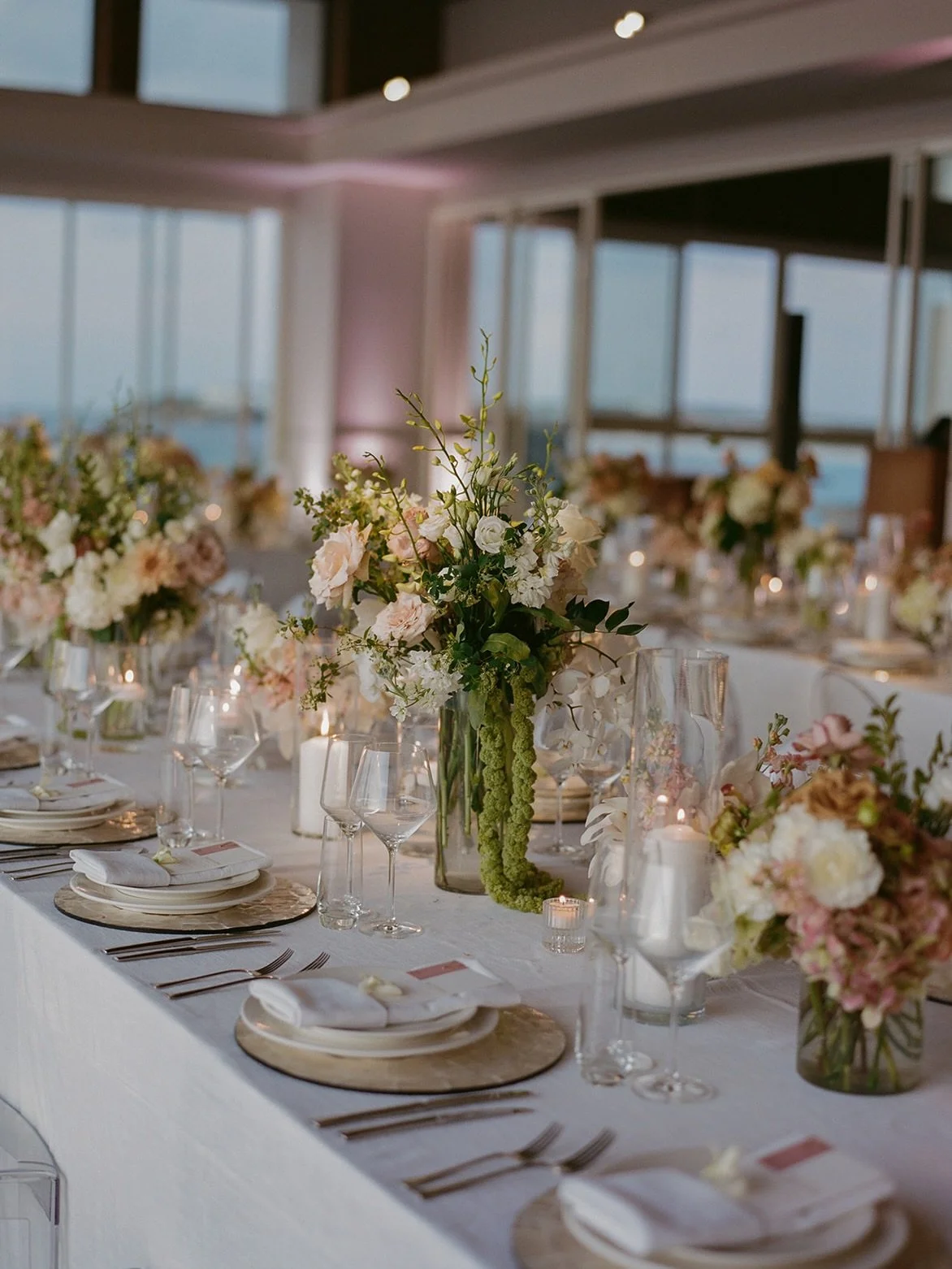 Creating unforgettable wedding experiences by the sea in Anguilla.

Planning @lscottevents 
Photography @danitocanophoto @theweddingartistsco 
Floral Design @pigsty 
Paper @swellpress 
Venue @fsanguilla 

#fourseasonsanguilla #destinationwedding #des