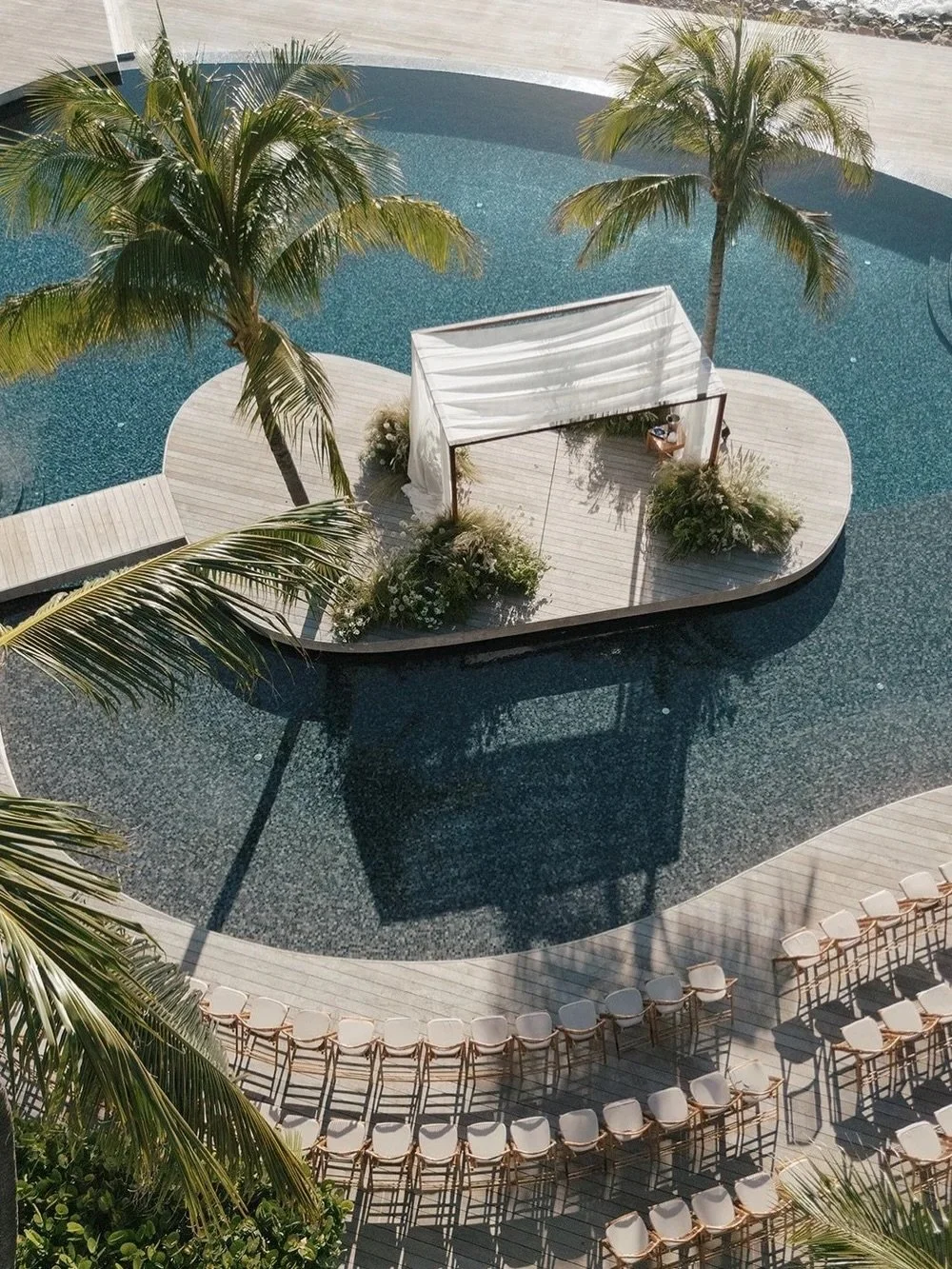 Birdseye view of A&amp;A&rsquo;s ceremony at @christopher_stbarth 

@Lscottevents 
@nicole_plett 
@b_floralevents 

Featured on @whowhatwear @voguephilippines 

#stbarthwedding #destinationwedding #tropicalwedding #beachwedding #luxurywedding