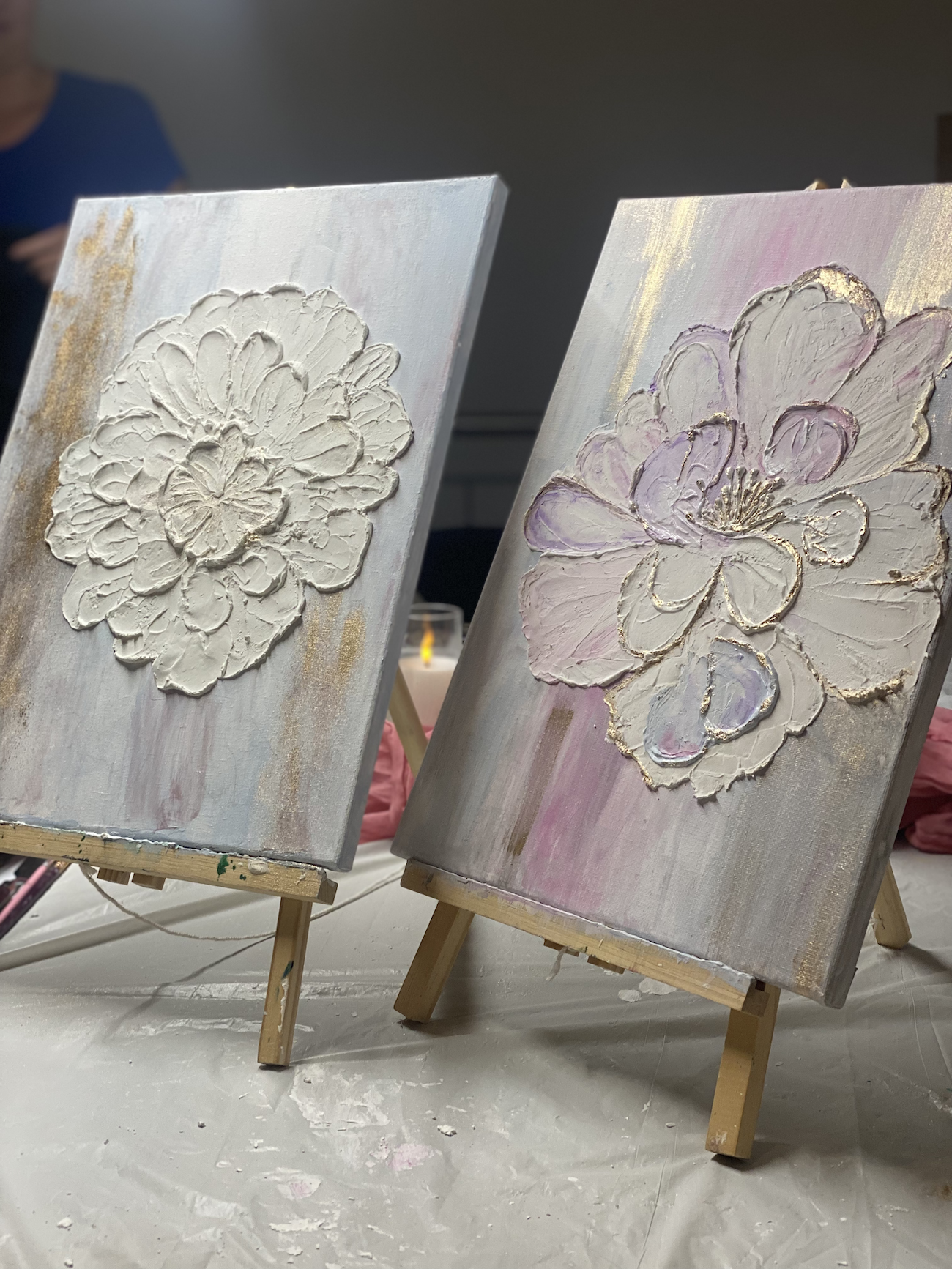 Kunst-Workshop "Blumen mit Strukturpaste"