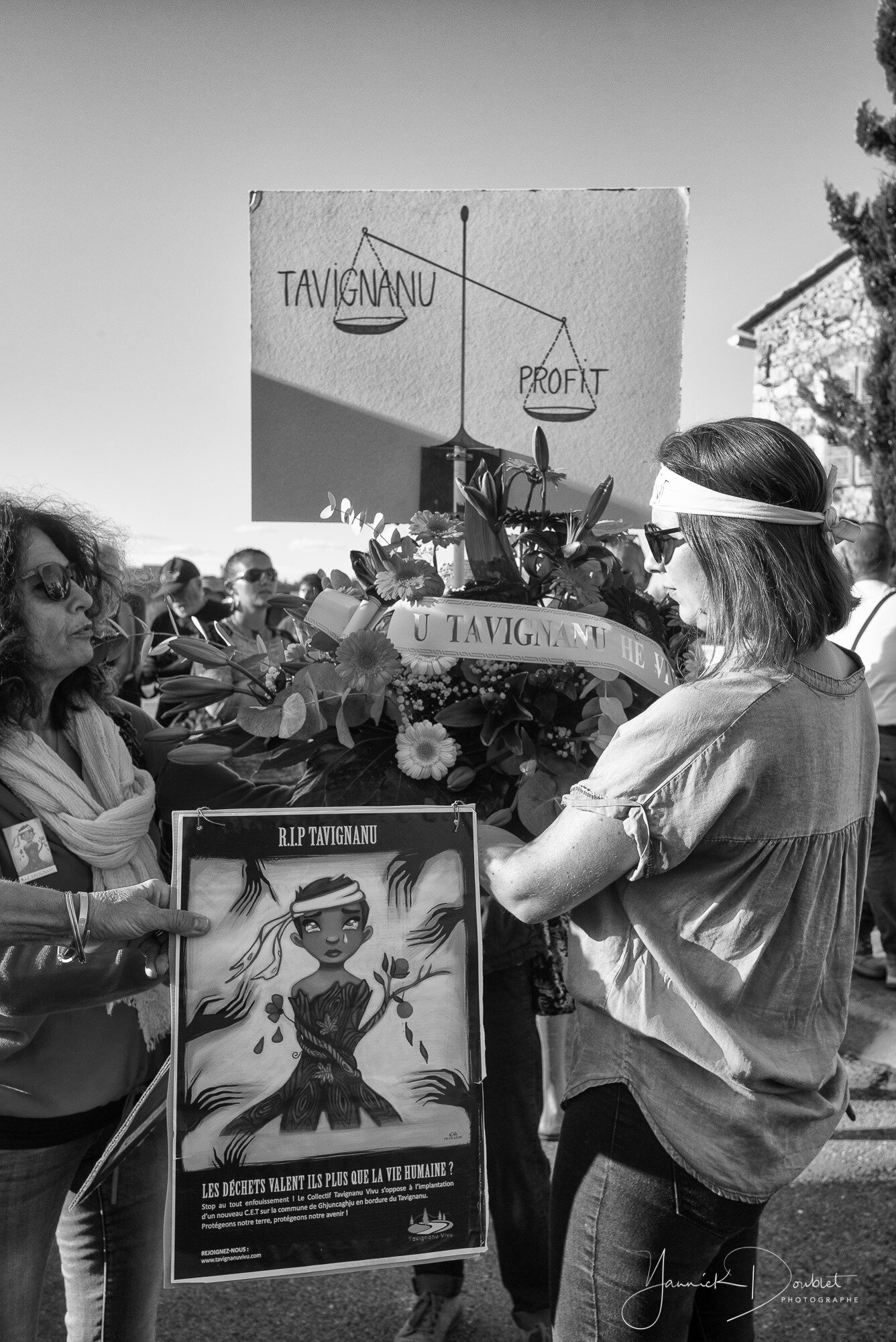 2-Manif 5oct2019 Blocage Aleria credit Yannick Doublet .jpg