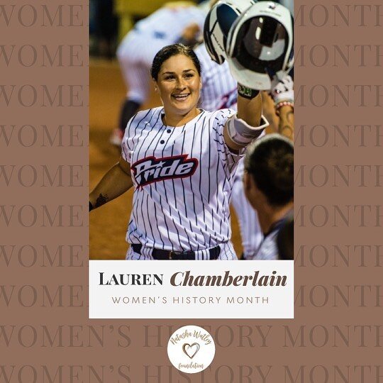 𝑇𝑟𝑎𝑖𝑙𝑏𝑙𝑎𝑧𝑖𝑛𝑔 𝑊𝑜𝑚𝑒𝑛 𝑚𝑎𝑘𝑖𝑛𝑔 h̶i̶s̶t̶o̶r̶y̶ 𝐻𝐸𝑅𝑠𝑡𝑜𝑟𝑦 𝑖𝑛 𝑂𝑢𝑟 𝑆𝑝𝑜𝑟𝑡 &mdash; 𝗟𝗮𝘂𝗿𝗲𝗻 𝗖𝗵𝗮𝗺𝗯𝗲𝗿𝗹𝗶𝗻 

Lauren Chamberlin is one of softball's biggest hitters, players, and entrepreneurs. Lauren Chamberlain