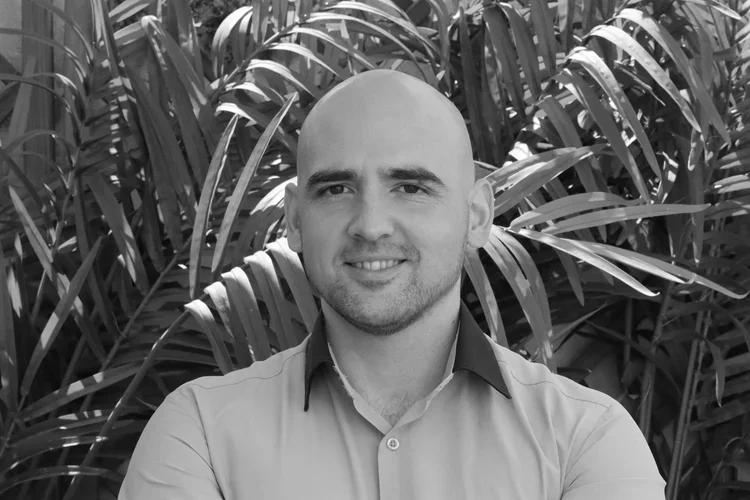 ossian-consulting-adam.webp