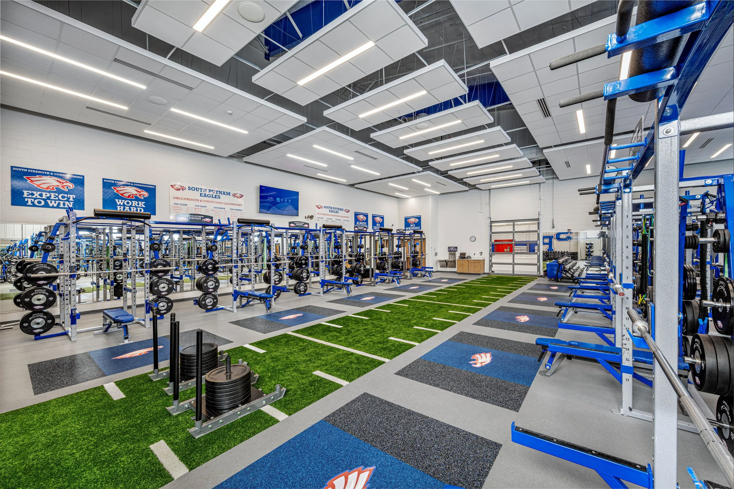 S. Putnam HS Fieldhouse 26 FH 6 Weights.jpg