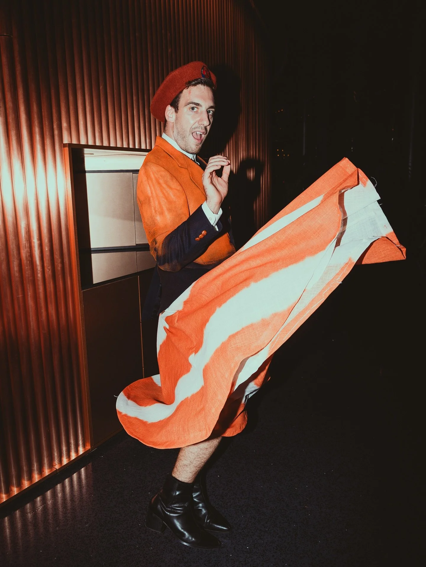 After-party glamour ✨ Ten years of OFS, celebrated in style &hellip;.

2/3

#oxfordfashionstudio #lfw #ofs #partyseason