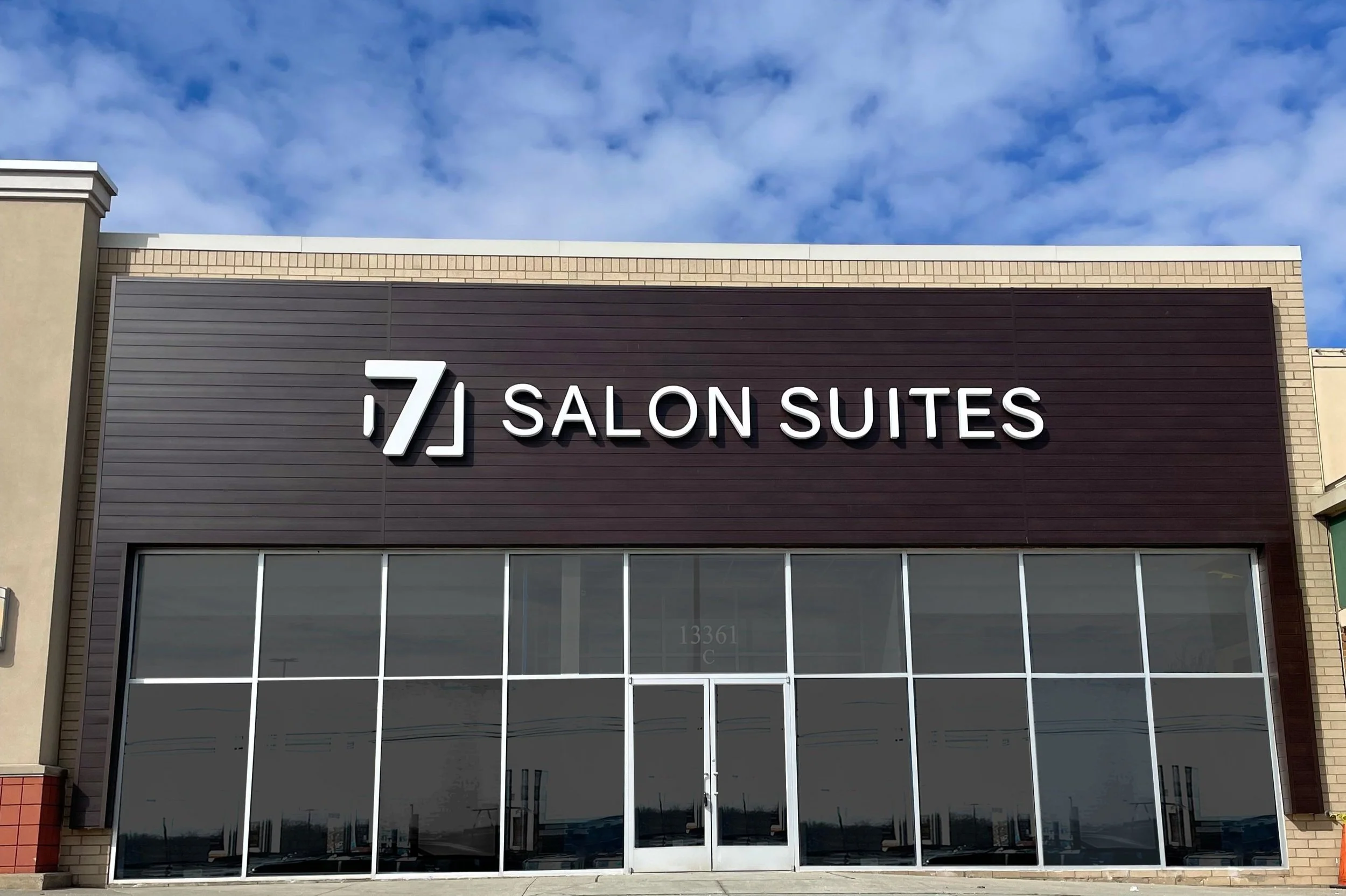 Salon Suite Popularity on the Rise — 7 SALON SUITES