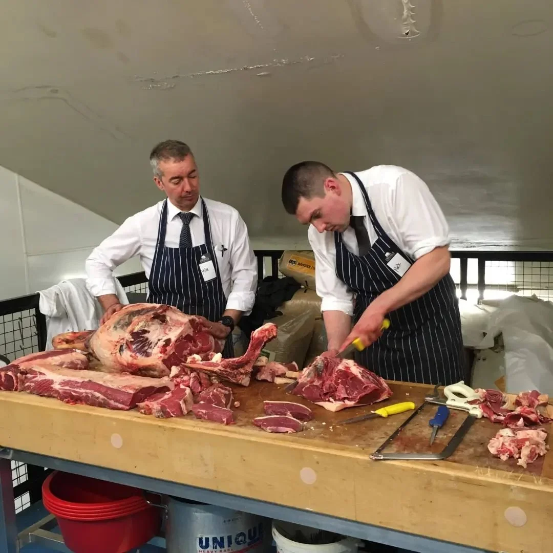 Great day yesterday, learning primal cuts with Nick Ellis. Real masters of their trade at Ellis butchers blackheath. 

Proper work experience is always where I've learnt best, never been very academic. 

#elisbutchershop #blackheathvillage #primalcut