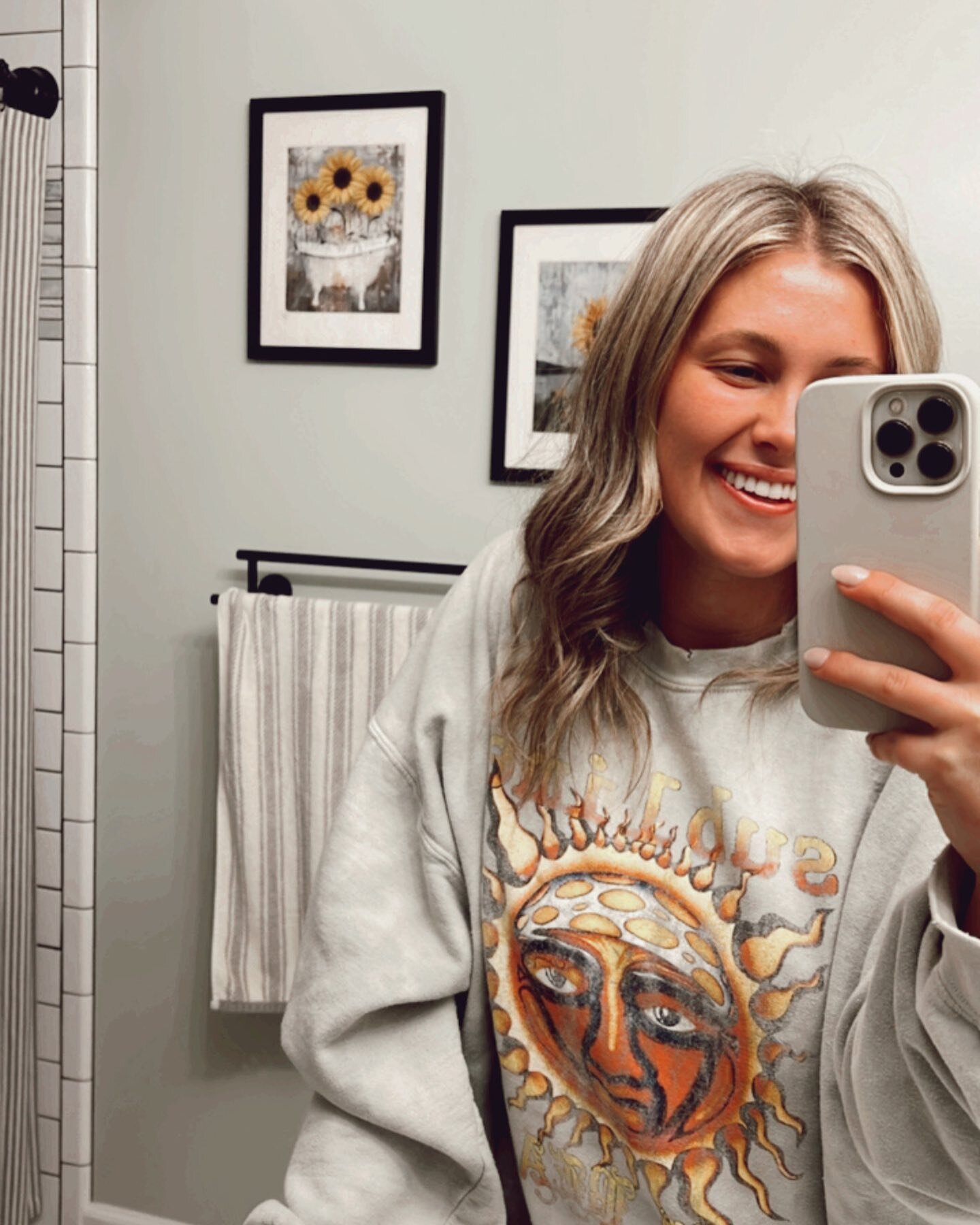whew reflecting back on January and how it was FILLED with lessons, hardships, celebrations, new opportunities, and room for major growth ✨

Checking in with yourself and reflecting on the past couple of weeks and getting clear on your goals for the 