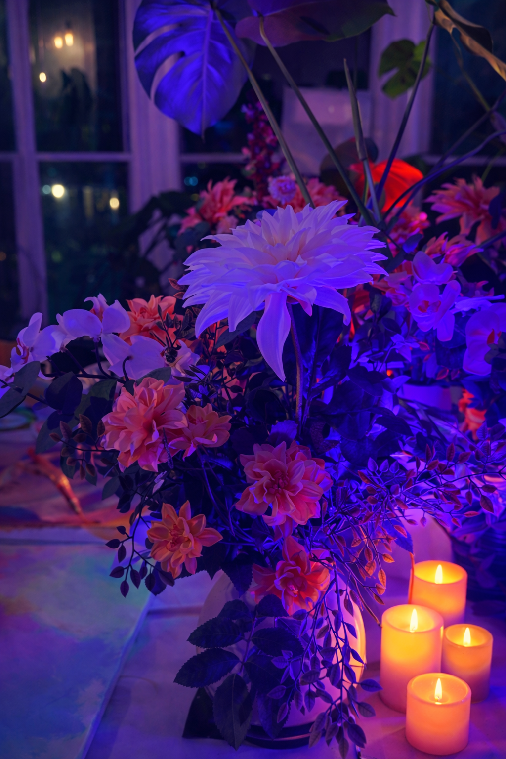 Neon Botanical, Private Experience