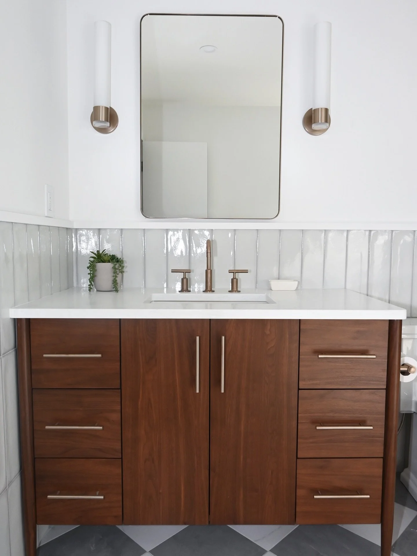 Our Island Creek Project is up on our site. Click the link in bio to see more.