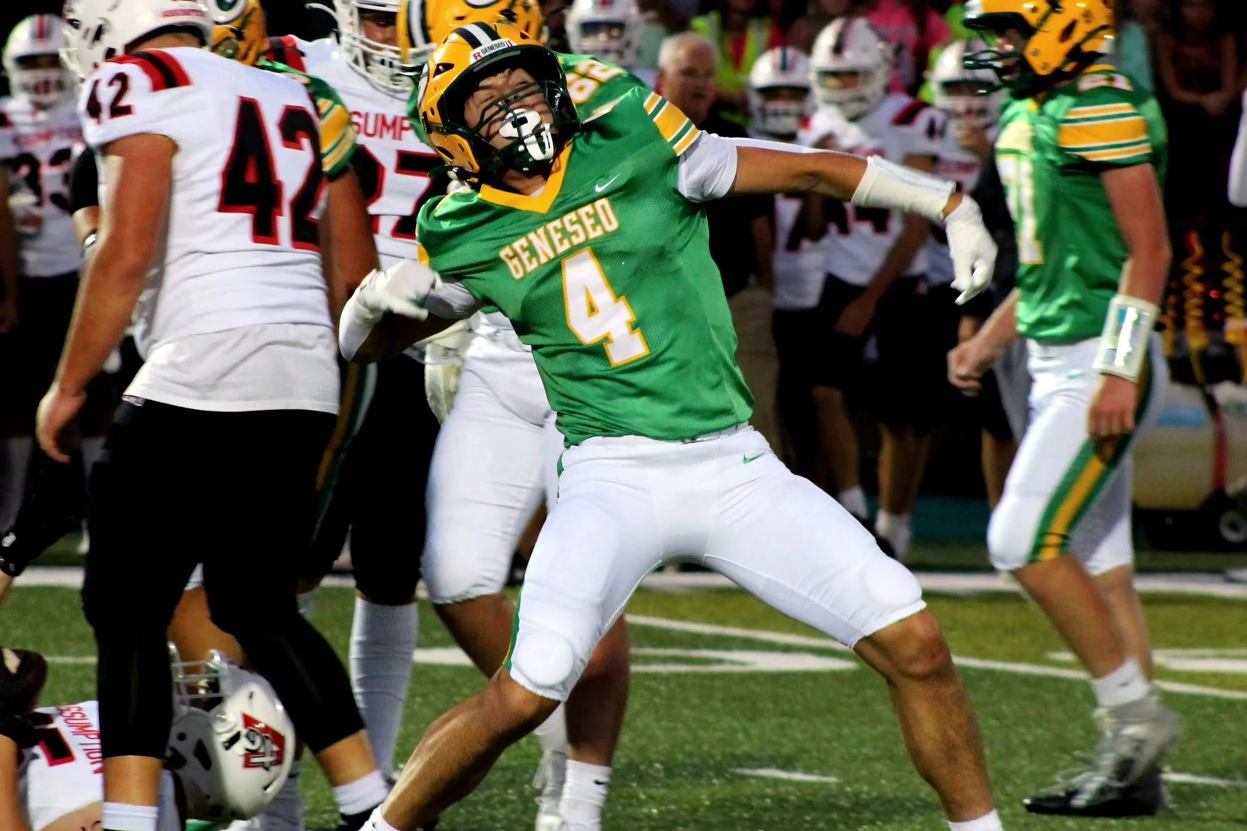 Football: Eleven Earn WB6 All-Conference Honors! Weinzierl Named WB6 Player Of The Year!