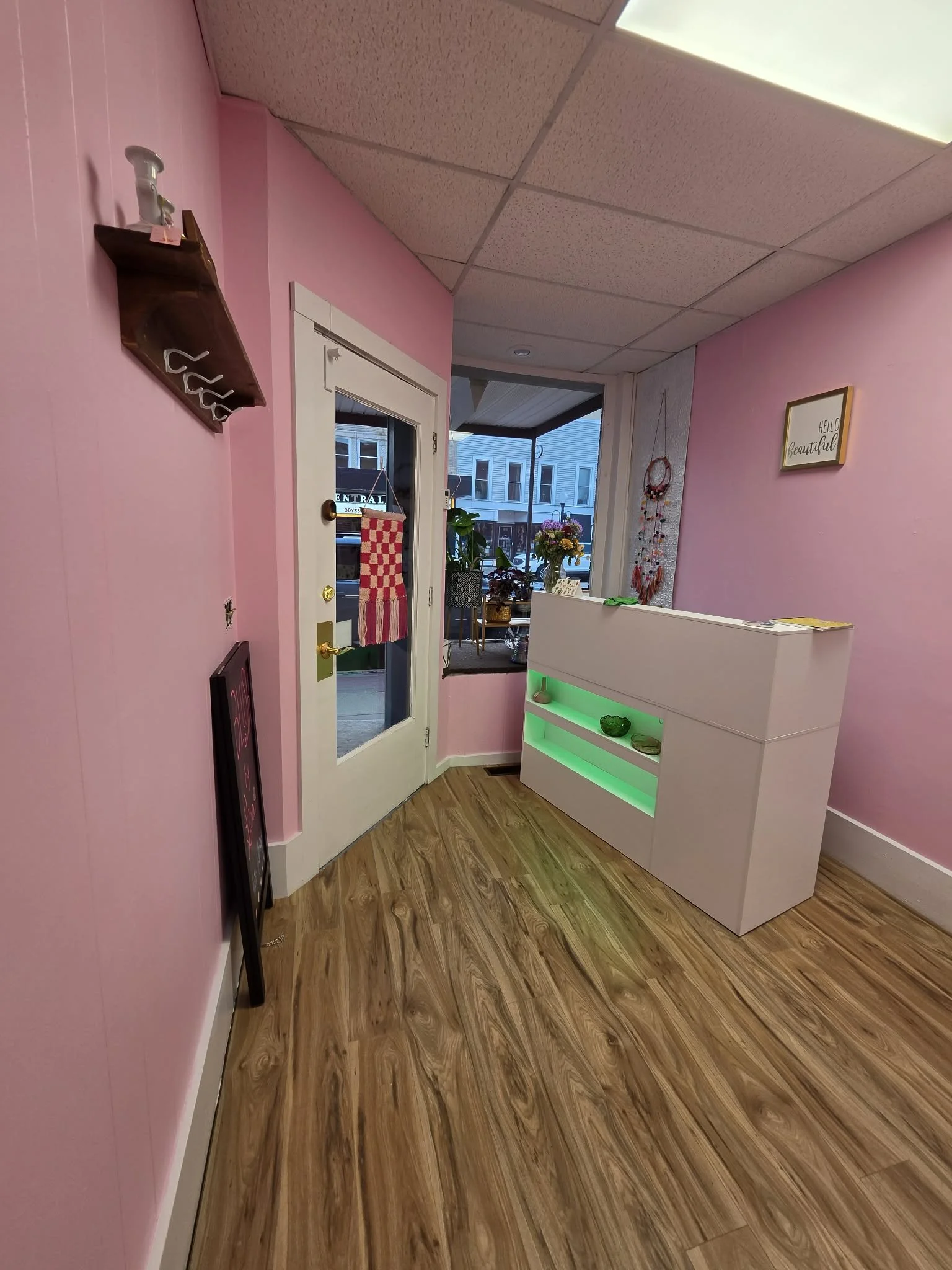 7e7062ab-2fd1-49b4-b28a-7561104ba689.jpg