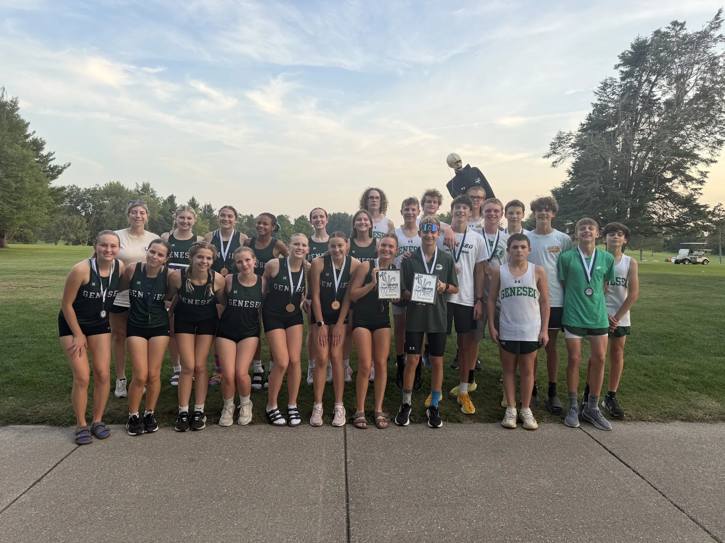 Boys &amp; Girls Cross Country Compete at Annawan-Wethersfield Cross Country Invite