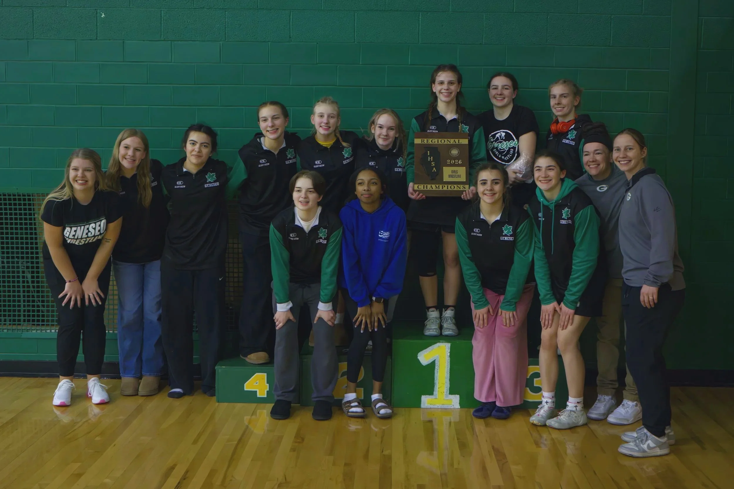 Wrestling: Lady Leafs Win Regional Championship! Eight Overall Advance To Sectionals!