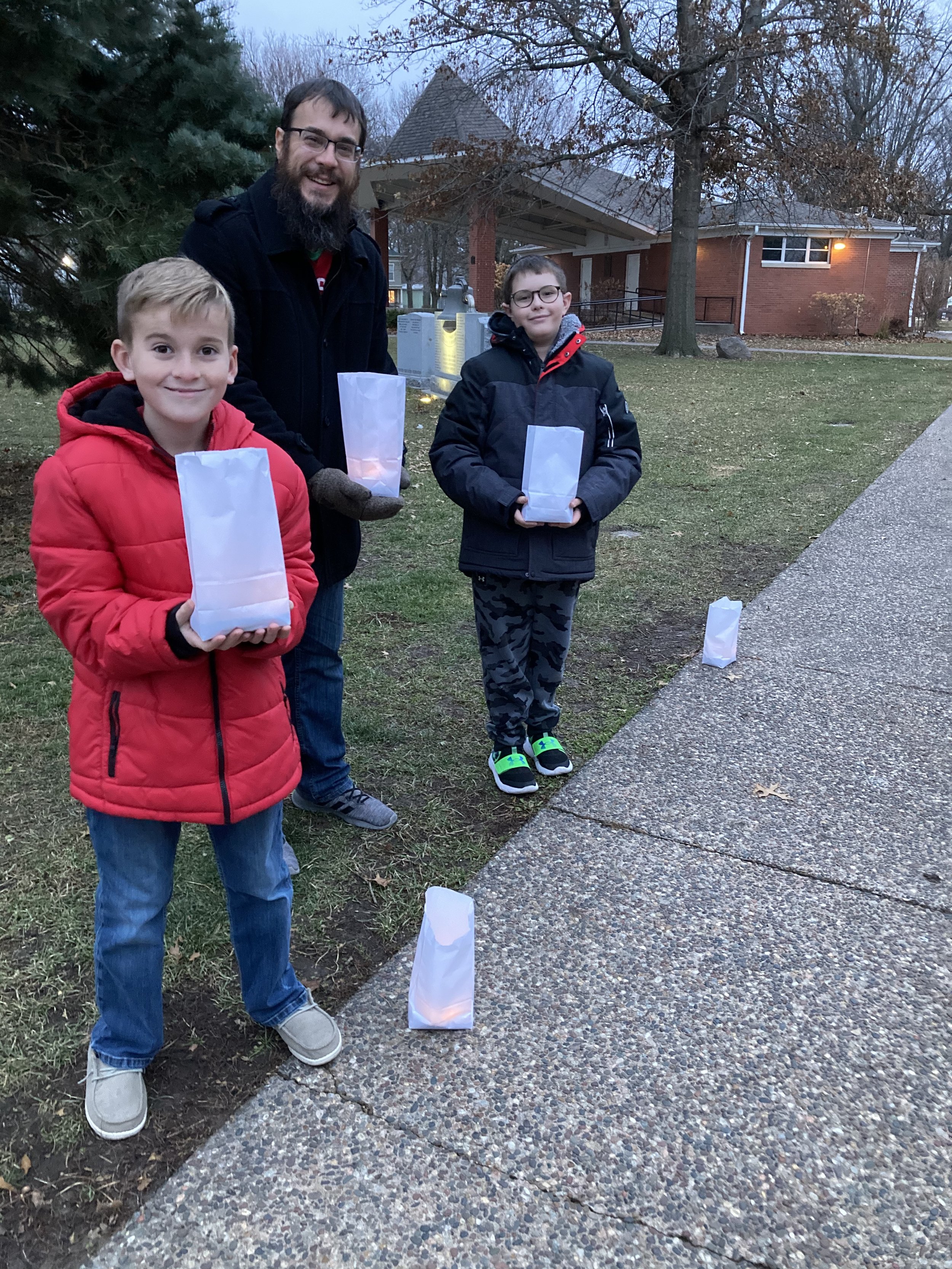 Memorial Luminaries Included at Geneseo’s 2023 Christmas Walk By