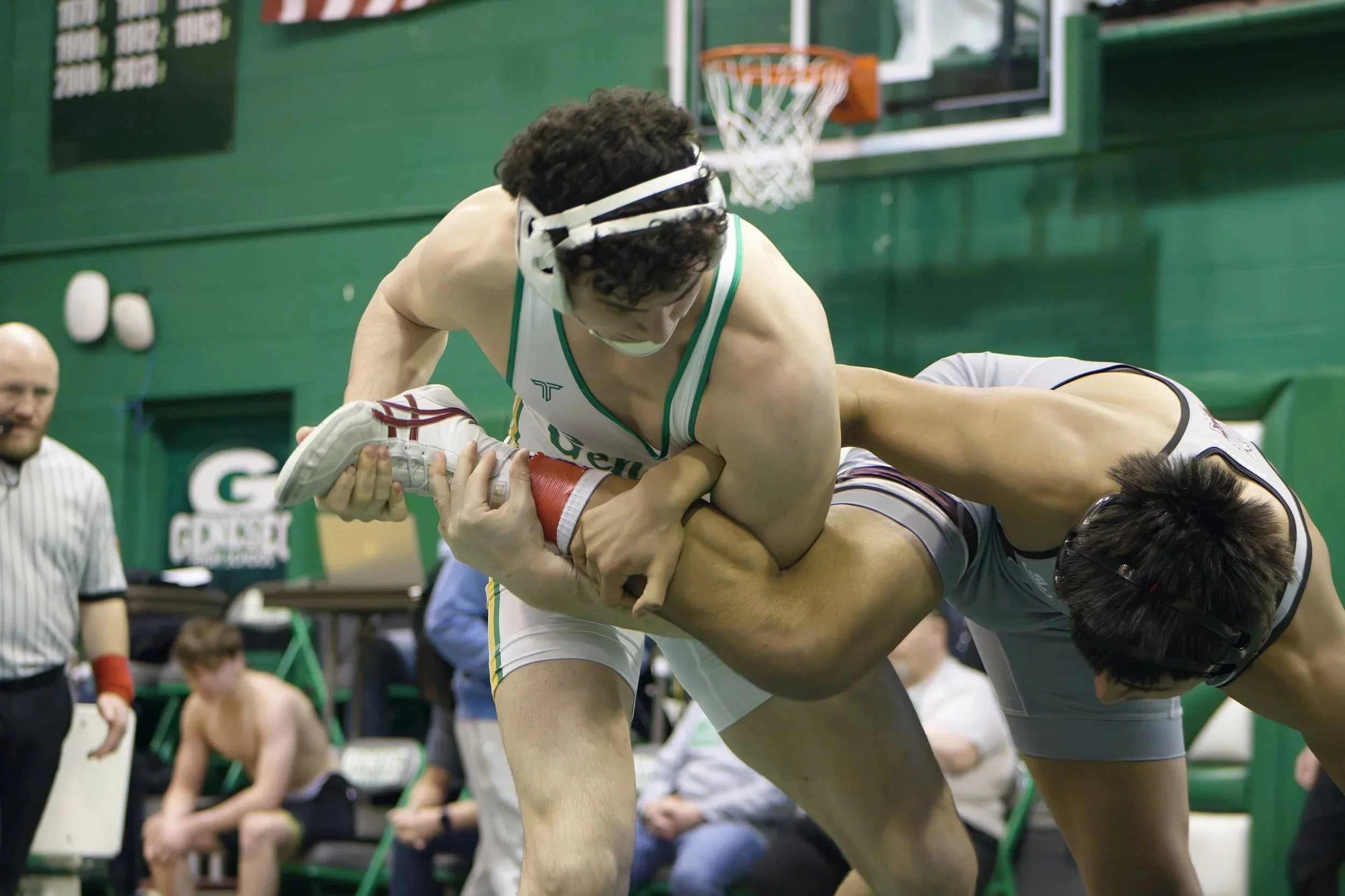 Wrestling: Leafs Send Five To State! Weinzierl Wins Sectional Championship!