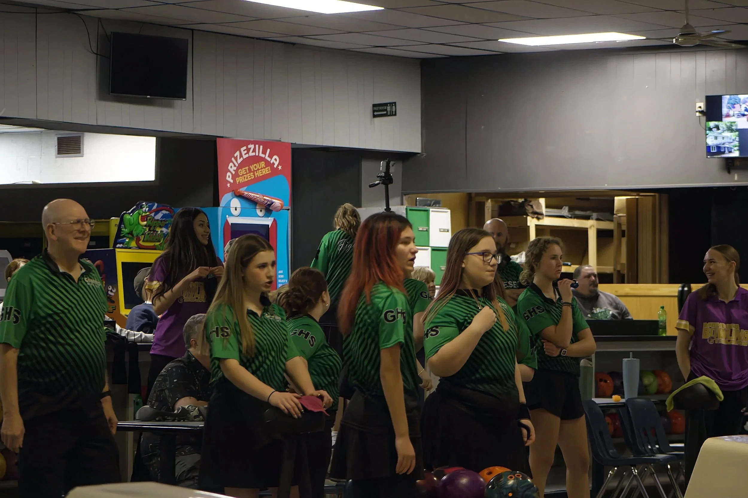 Bowling: Lady Leafs/Rock Island Results. Senior Night Coming Up Tuesday!