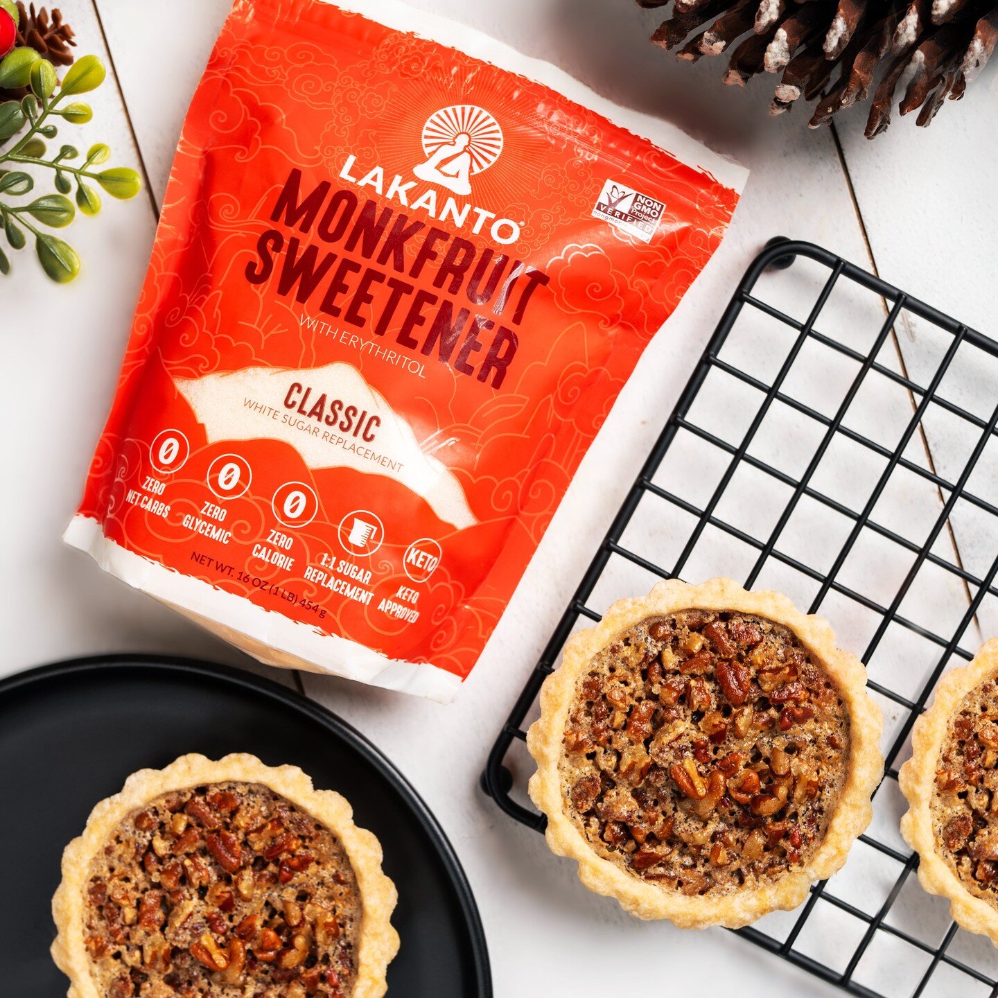 &iexcl;Celebremos la temporada con dulzura saludable! 🥧✨ Prepara tu Pay Navide&ntilde;o favorito con Lakanto Monkfruit y disfruta del aut&eacute;ntico sabor festivo sin calor&iacute;as extra. Descubre el placer de endulzar tus momentos especiales de