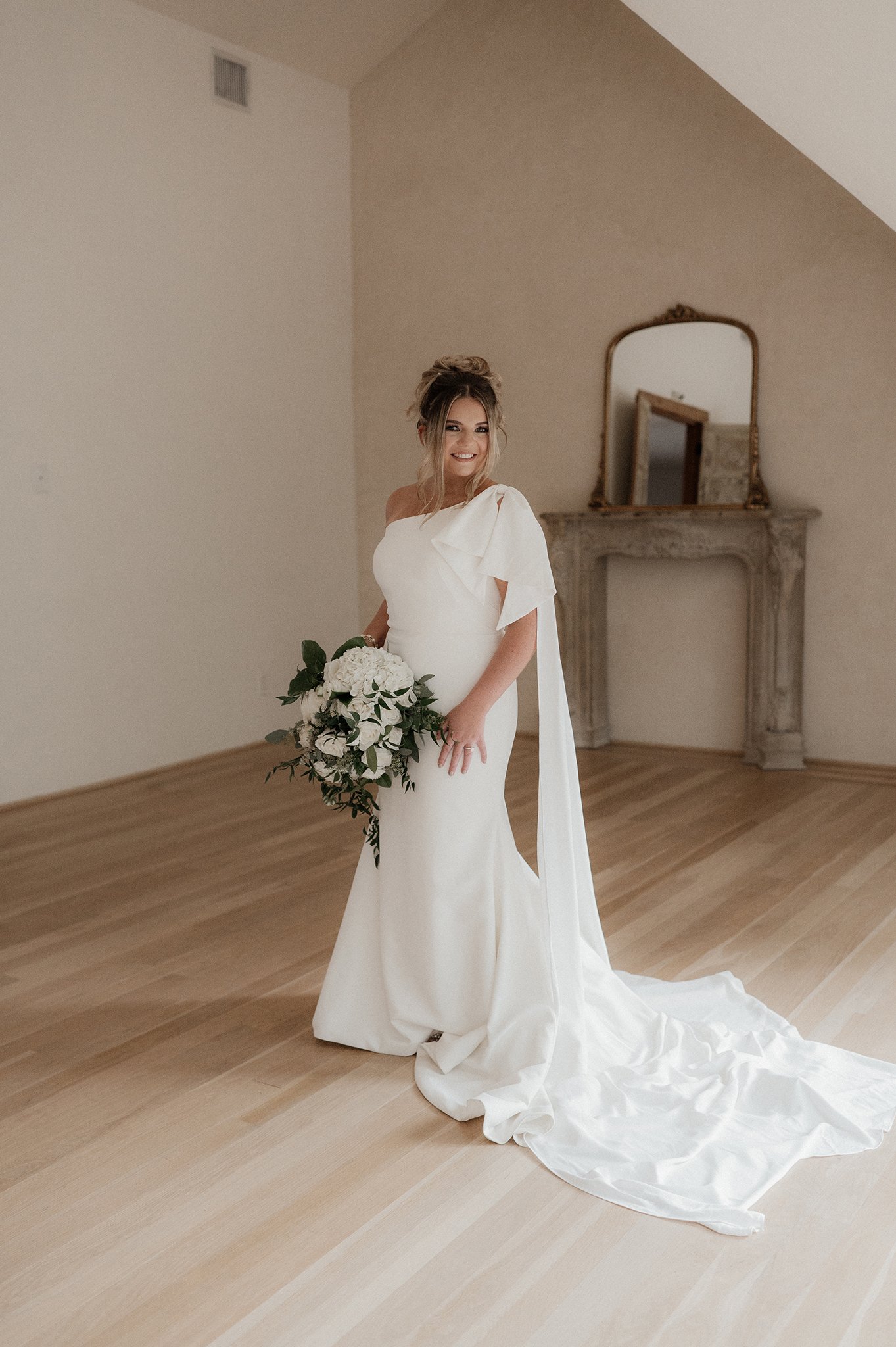 ashley gillen photography _ the oak atilier bridals _ houston bride _ houston wedding photographer _ conroe wedding photographer _ texas brides _ sayb64.jpg