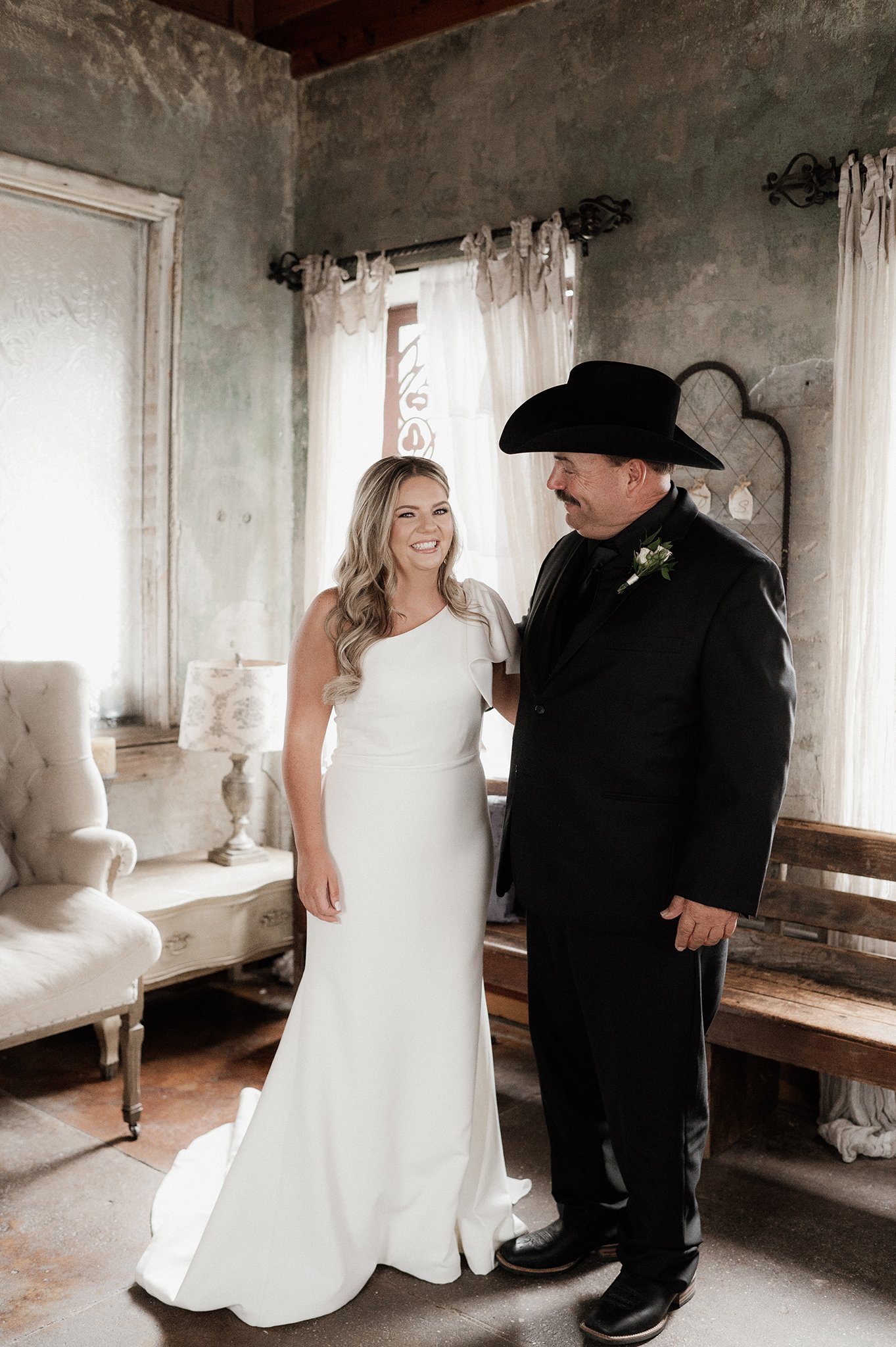 ashley gillen photography _ olde dobbin station _ montgomery tx wedding _ houston wedding photographer _ houston bride _ conroe wedding _sayty22.jpg