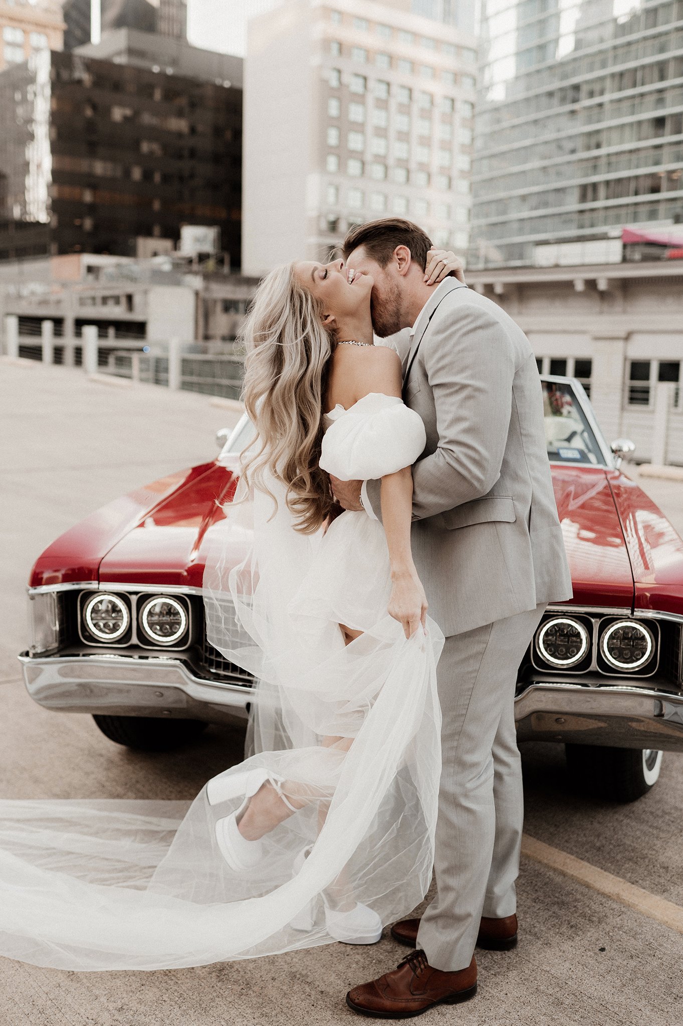 houston elopement photograper _ houston wedding photographer _ parking garage wedding _ ashley gillen photography _ conroe wedding photographer _ steam60.jpg