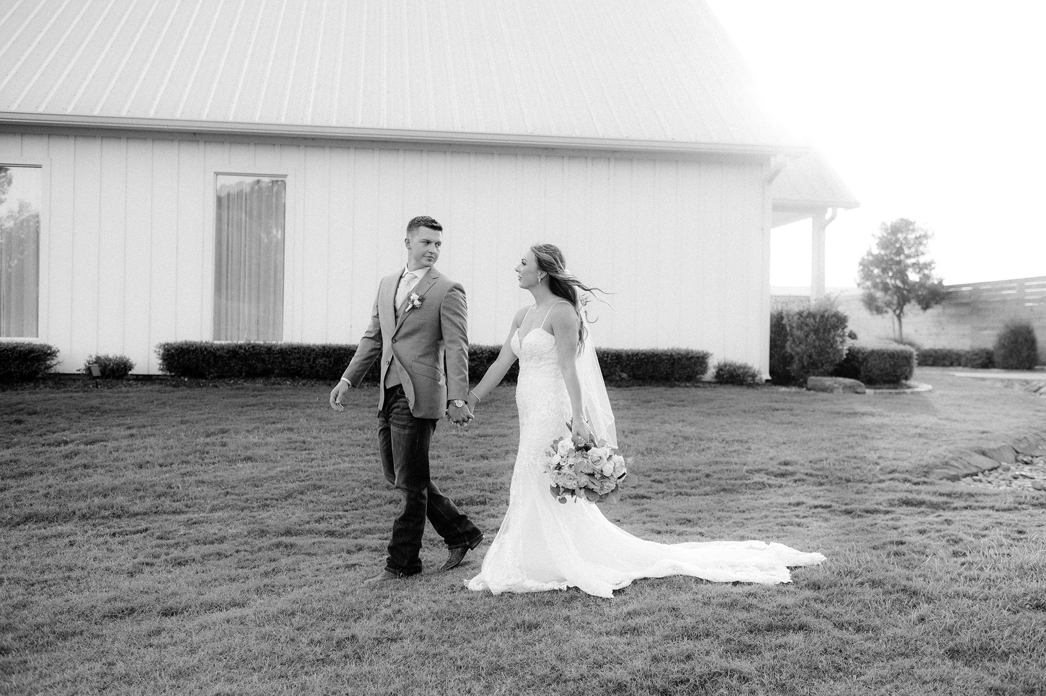 montgomery tx wedding _ the farmhouse _ houston wedding photographer _ tifc79.jpg