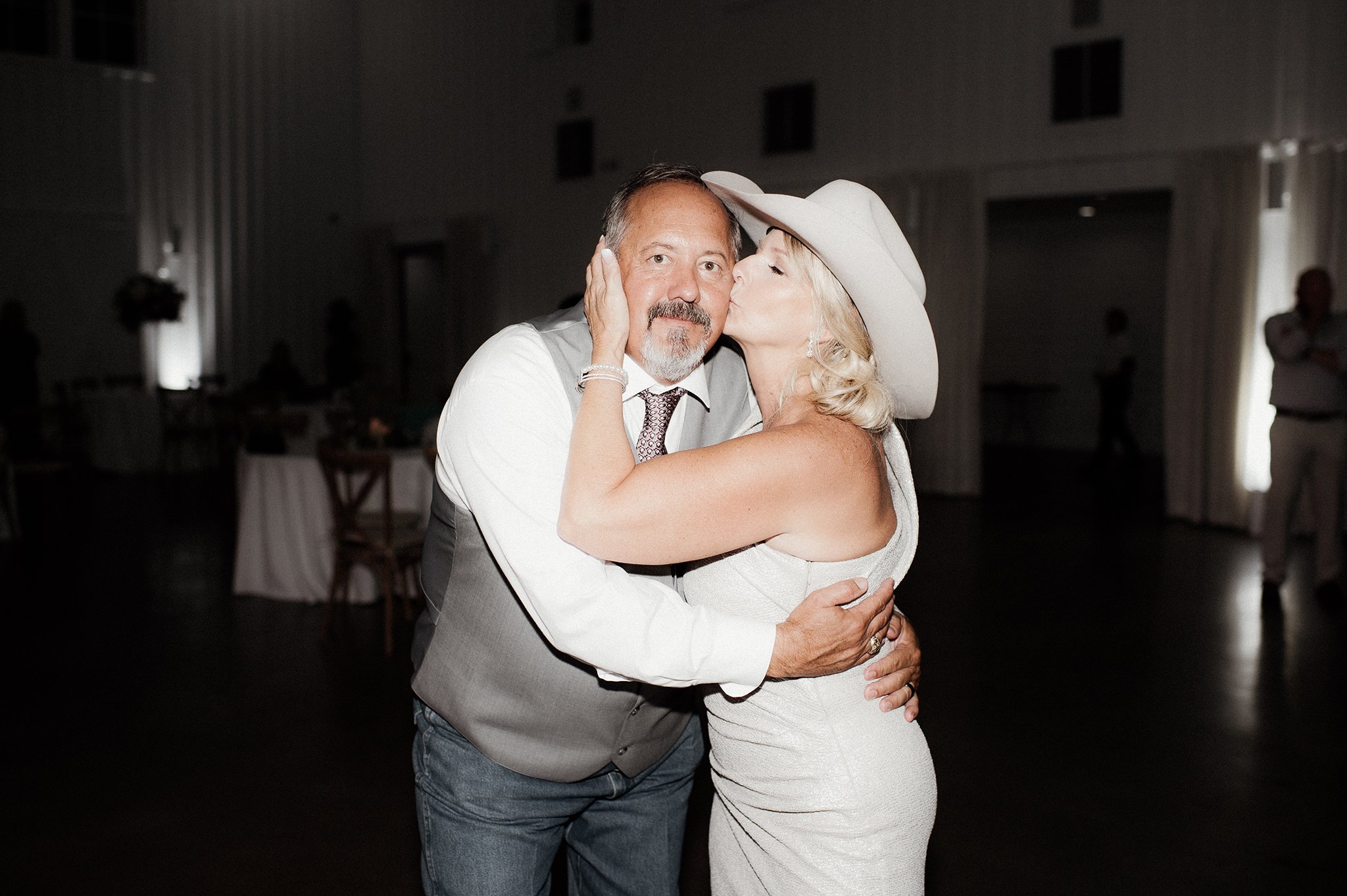 montgomery tx wedding _ the farmhouse _ houston wedding photographer _ tifc147.jpg