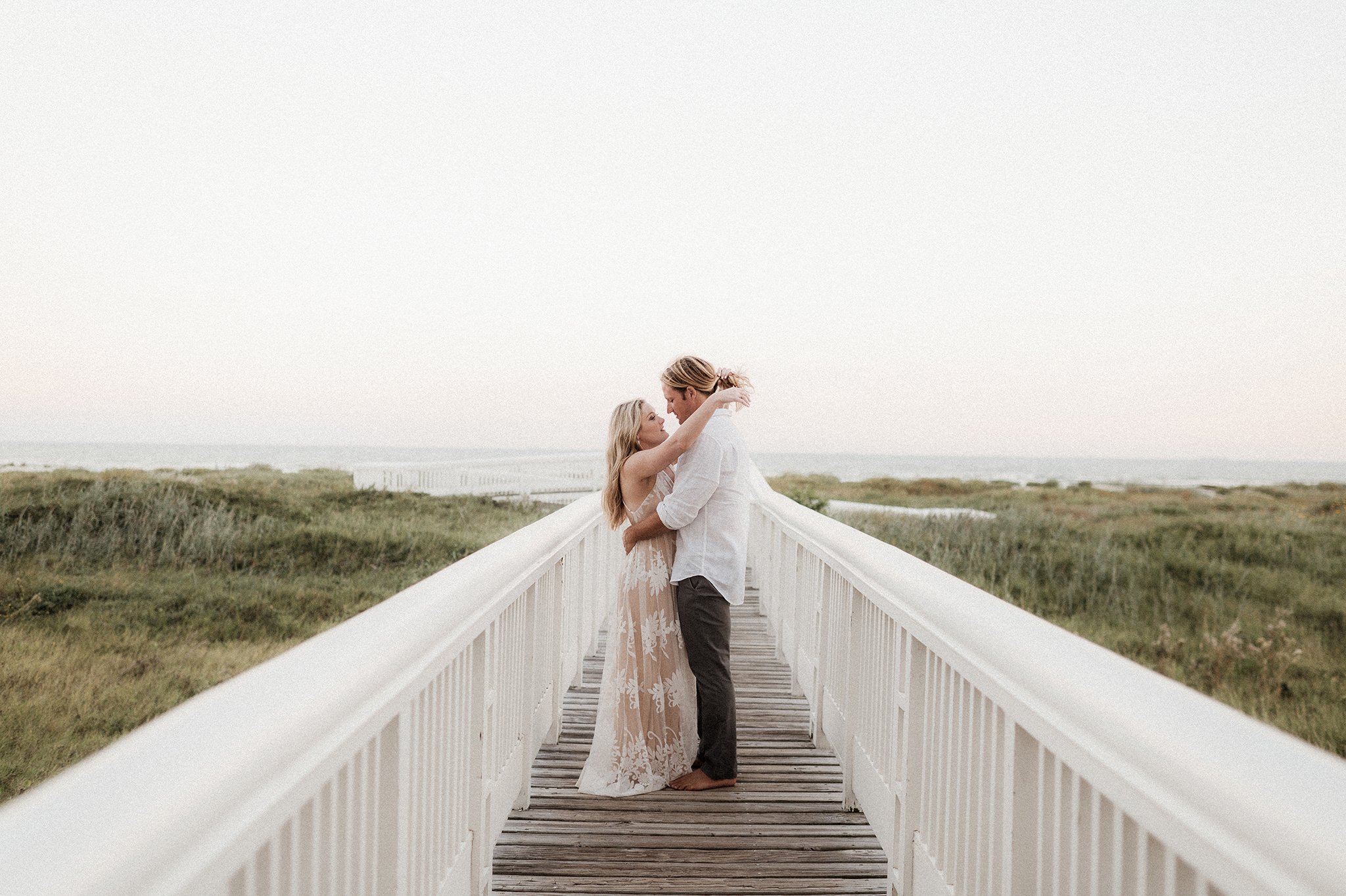 galveston tx enagement _ ashley gillen photography _ houston wedding photogapher _ galveston wedding photographer _ houston engagement _ brides of texas _ beach engagment _ gradymeg81.jpg