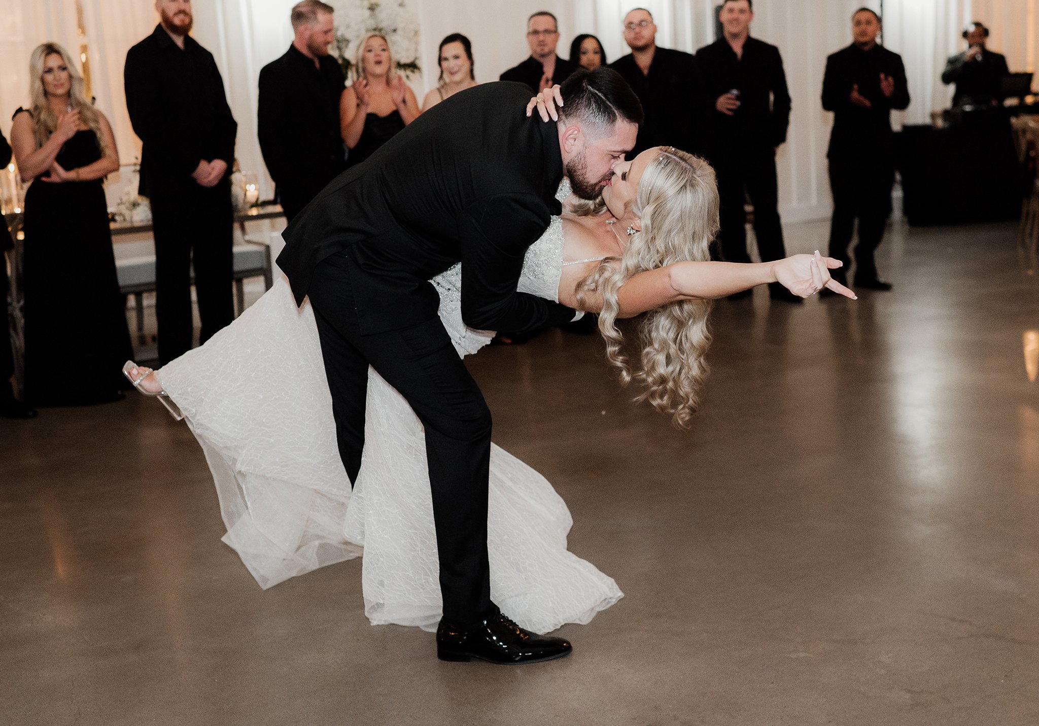 montgomery tx wedding photographer _ the farmhouse weddings _ houston tx wedding photographer _ ashley gillen photography _ alro173.jpg