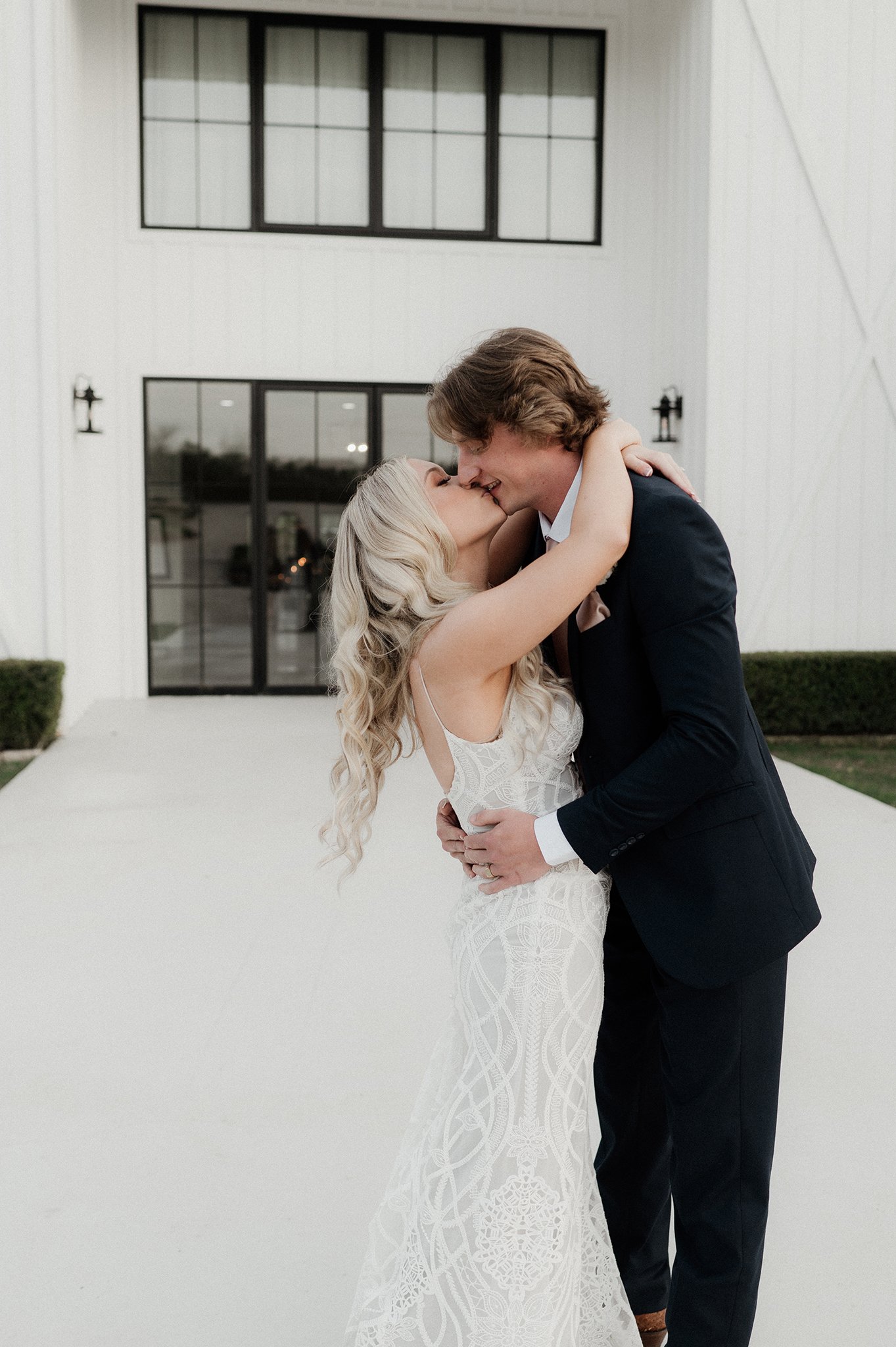 Montgomery TX Wedding _ The Farmhouse _ Ashley Parker _ Houston Wedding Photographer _ Mongtomery Wedding Photographer _ AP162.jpg