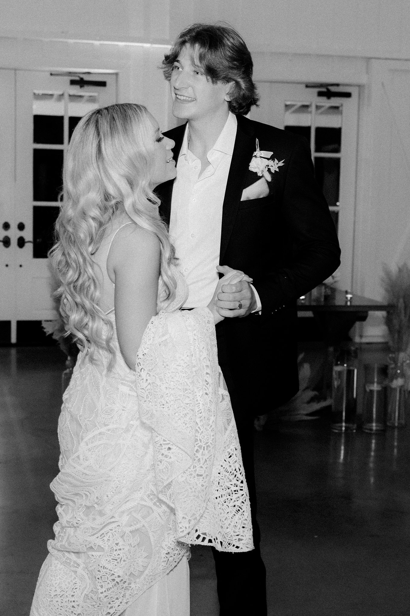 Montgomery TX Wedding _ The Farmhouse _ Ashley Parker _ Houston Wedding Photographer _ Mongtomery Wedding Photographer _ AP207.jpg