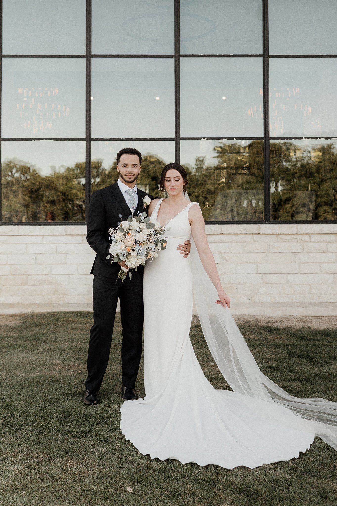 austin tx wedding photographer _  hidden falls venue _ dripping springs wedding _ austin weddings _ austin bride _ courtvic153.jpg