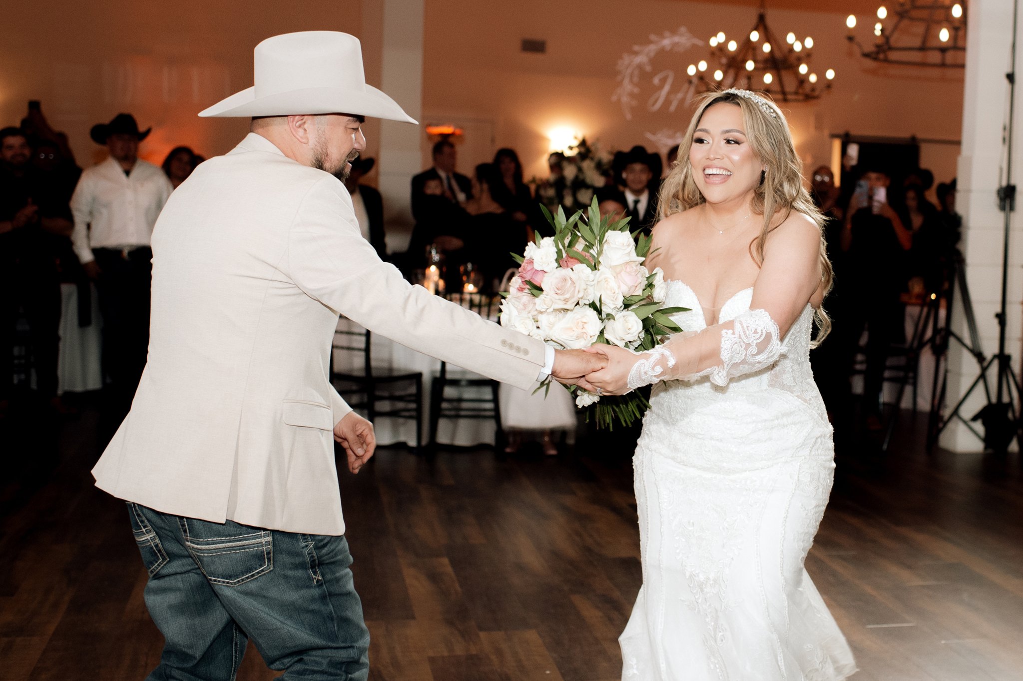 houston wedding photographer _ houston wedding venue _ walters wedding venues _ conroe wedding photographer _ joaneb125.jpg