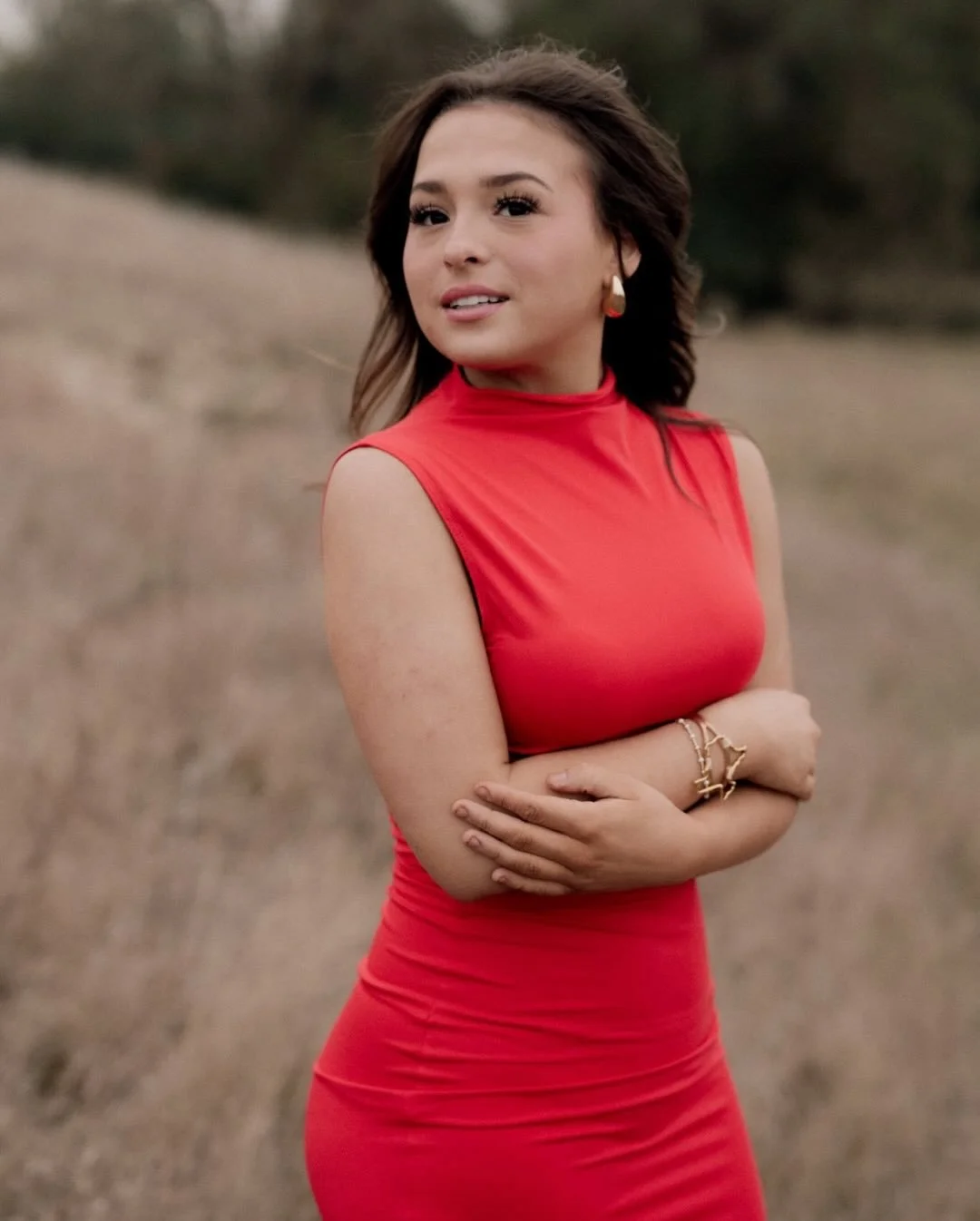 Audrey c/o 2026 ! 

My girl was a champion. It was freezing and windy and she knocked it out of the park.