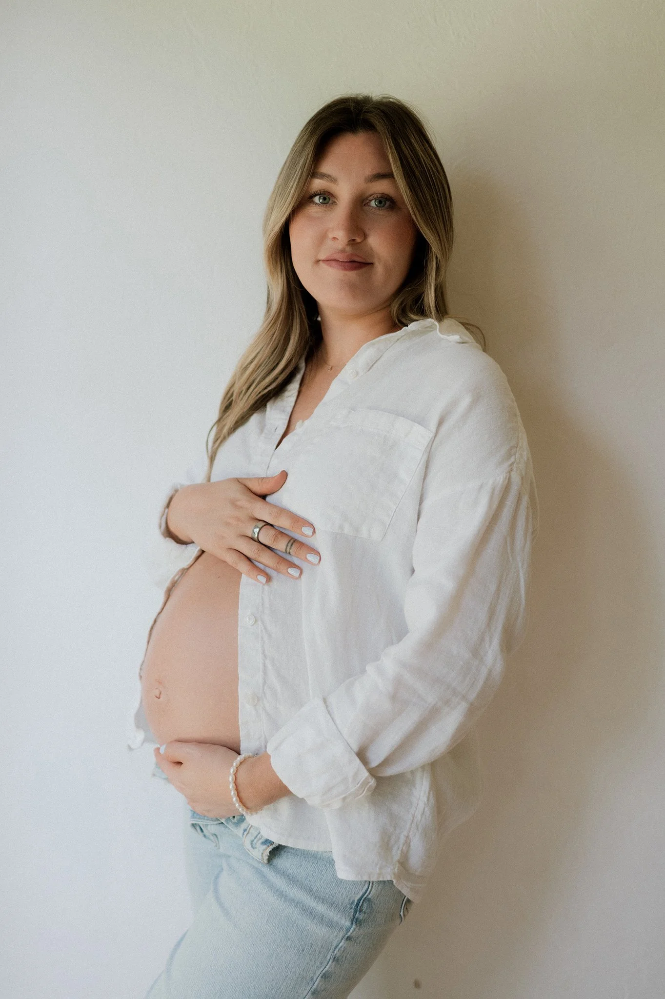 conroe-tx-maternity-photographer-the-oak-atilier-loganmad60.jpg