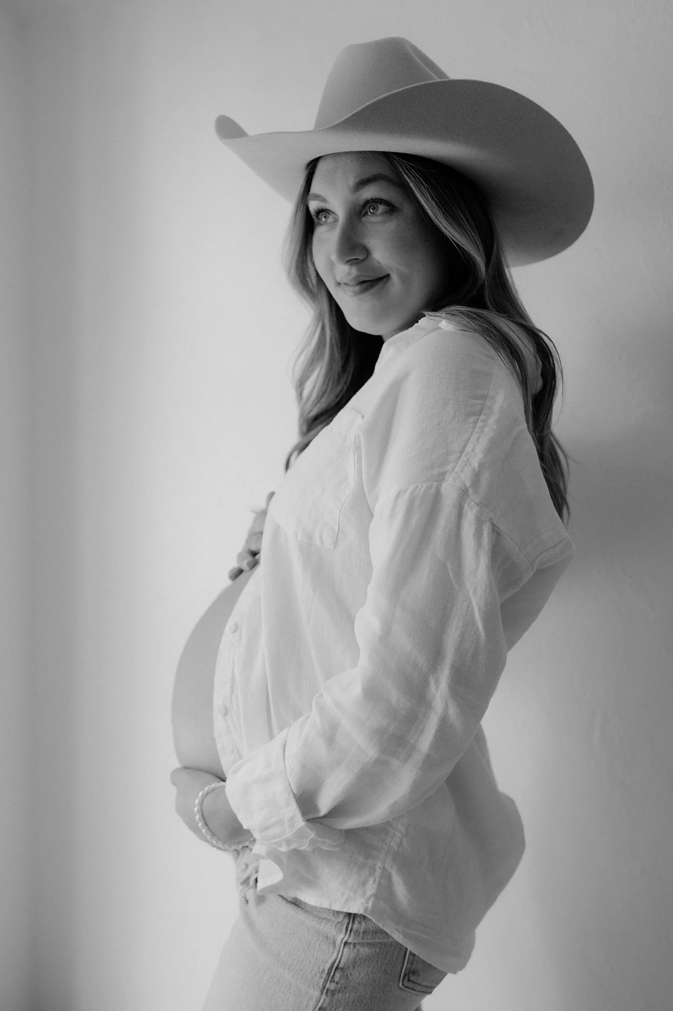 conroe-tx-maternity-photographer-the-oak-atilier-loganmad62.jpg