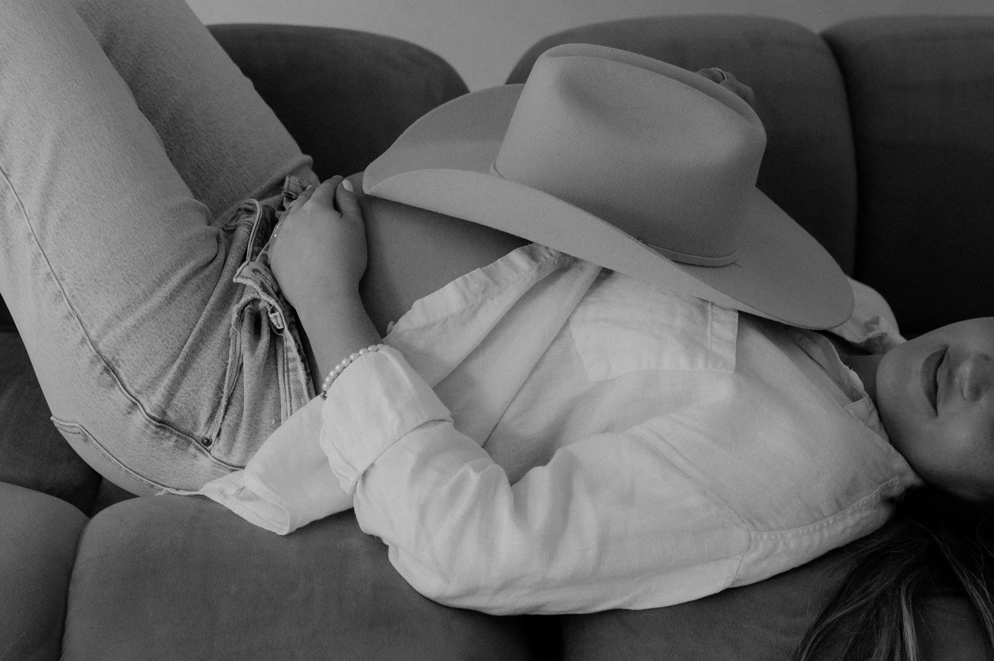 conroe-tx-maternity-photographer-the-oak-atilier-loganmad70.jpg