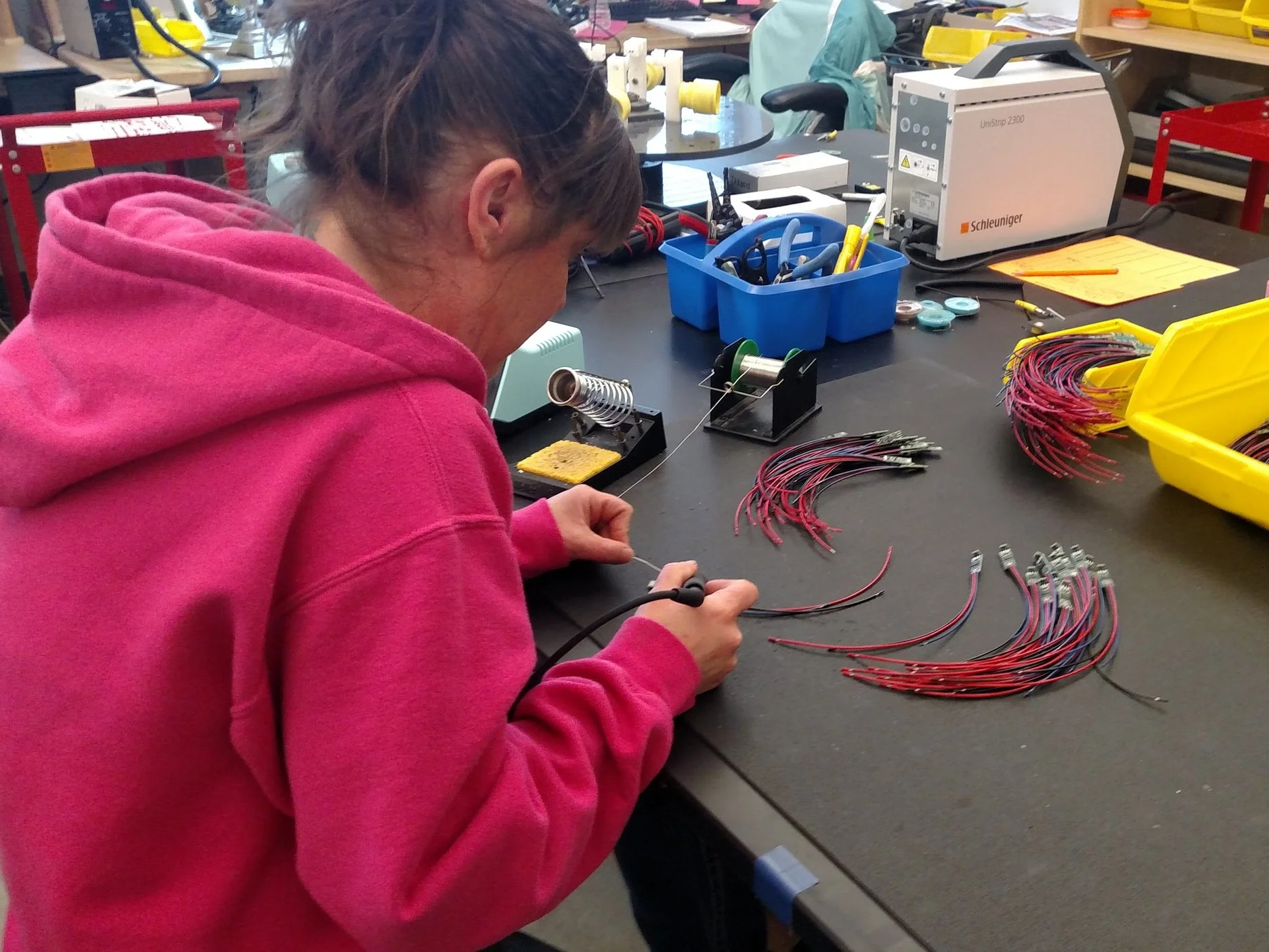 iButtonlink Employee Working