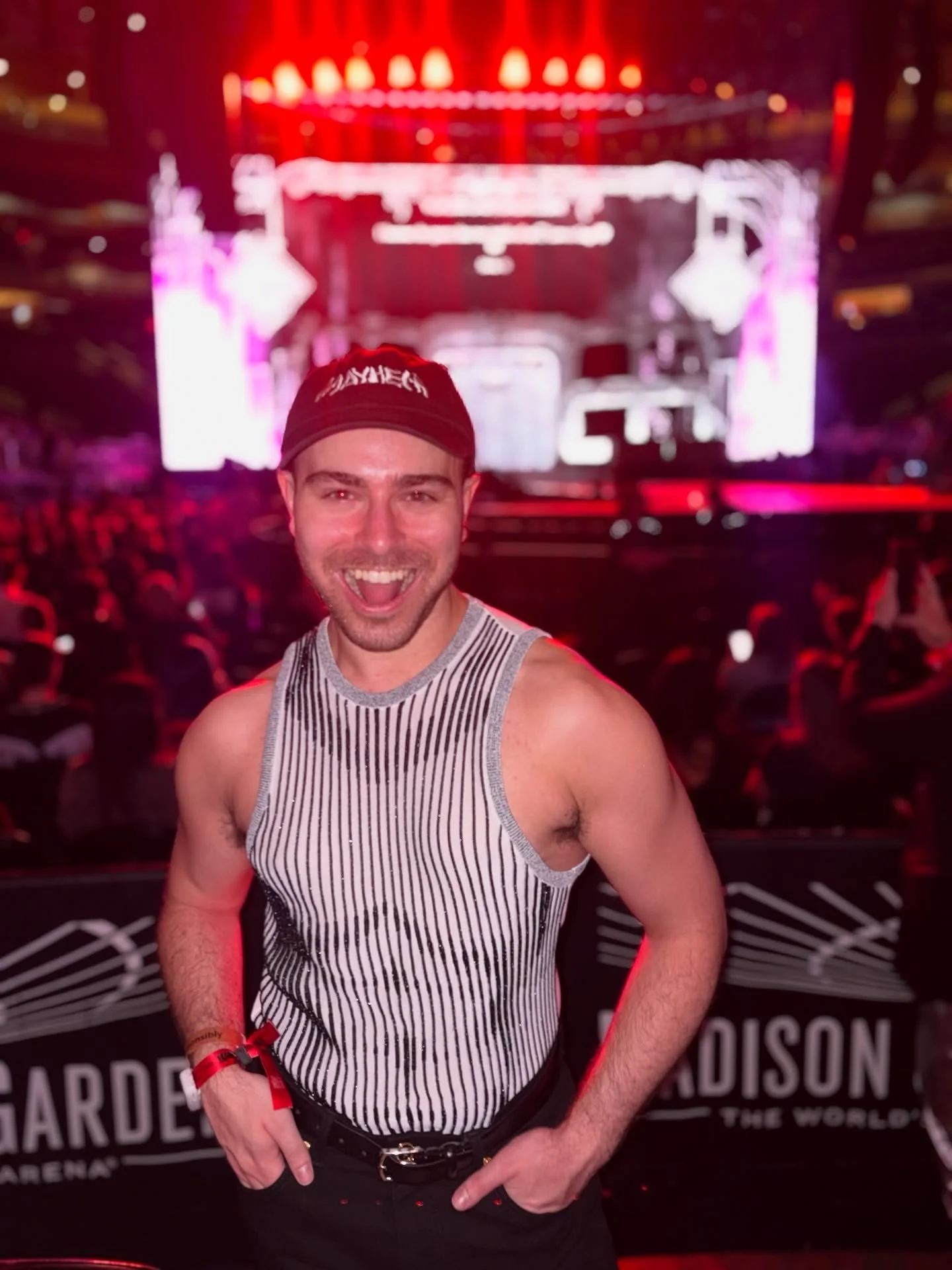 MAYHEM BALL!!!!!!!😈💀😈💀😈

@ladygaga #mayhem #mayhemball