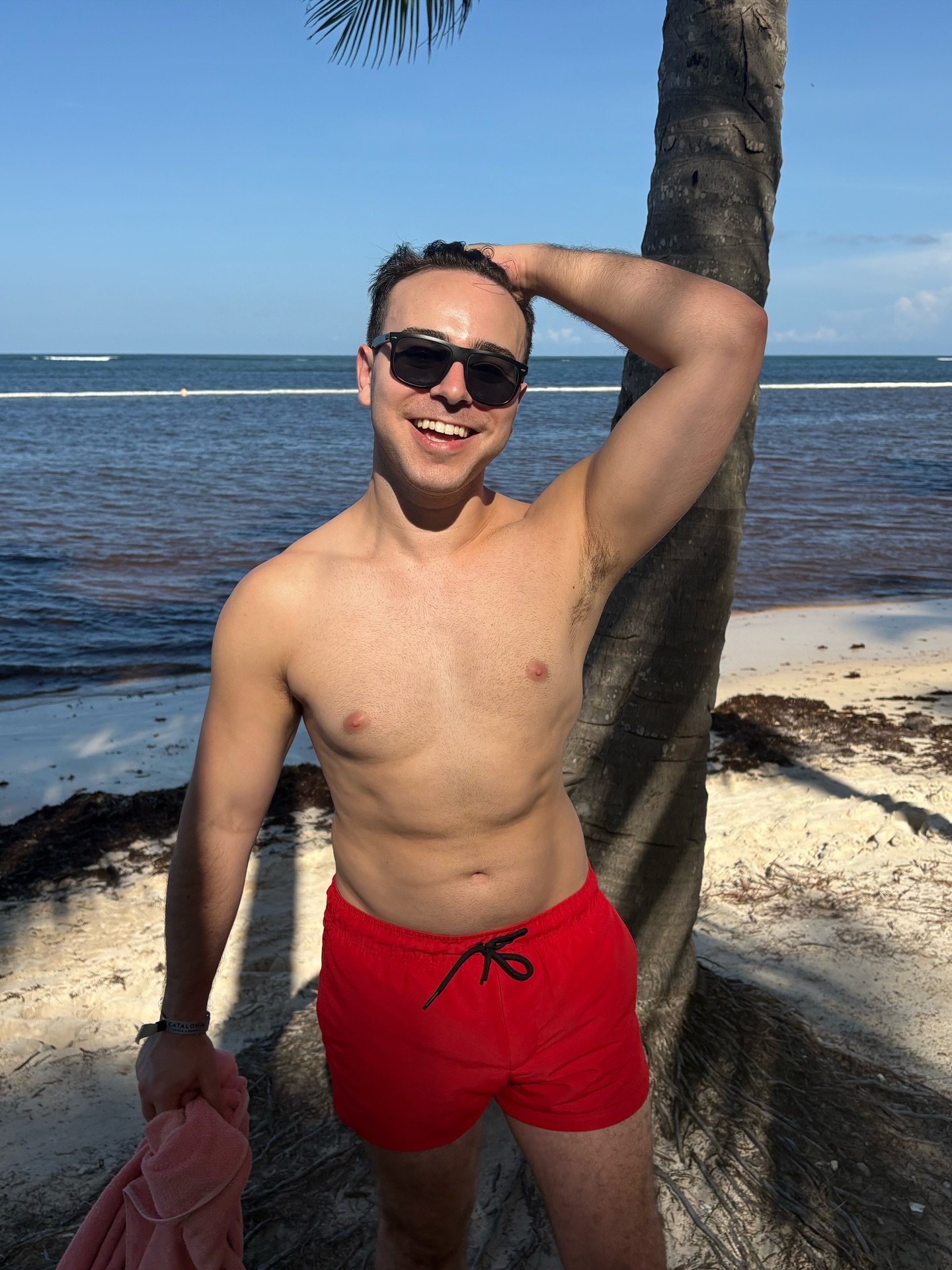 Turned 26 in the DR yesterday🥂🍾🍹🏝️🥳