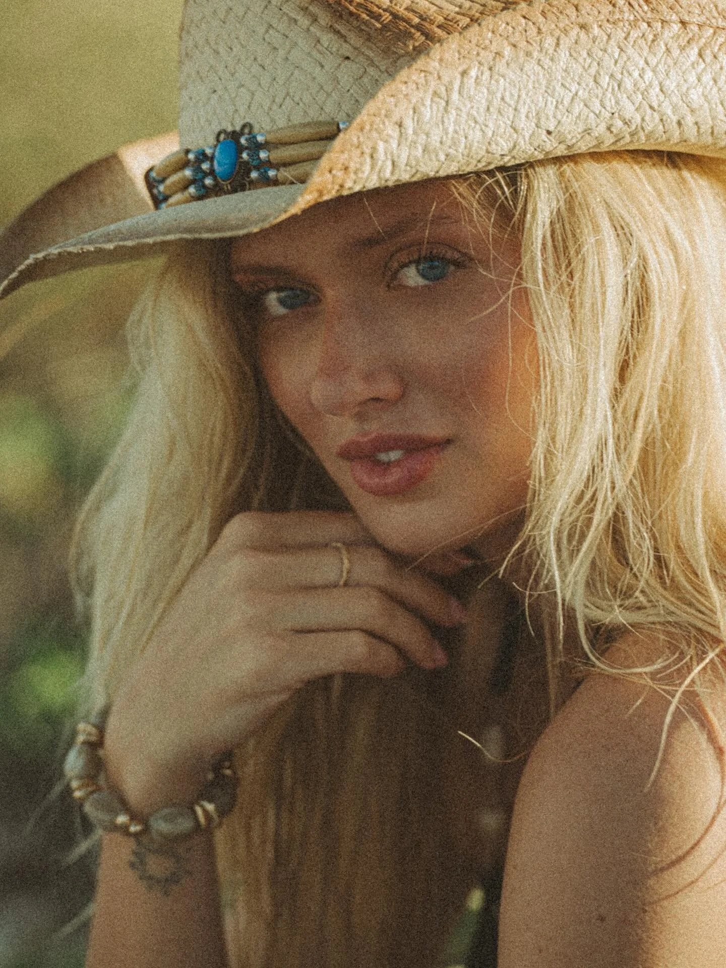 So excited for swim week coming up!!! Still have some availability for tests or for show bts/coverage🌞🌞 Dm for info