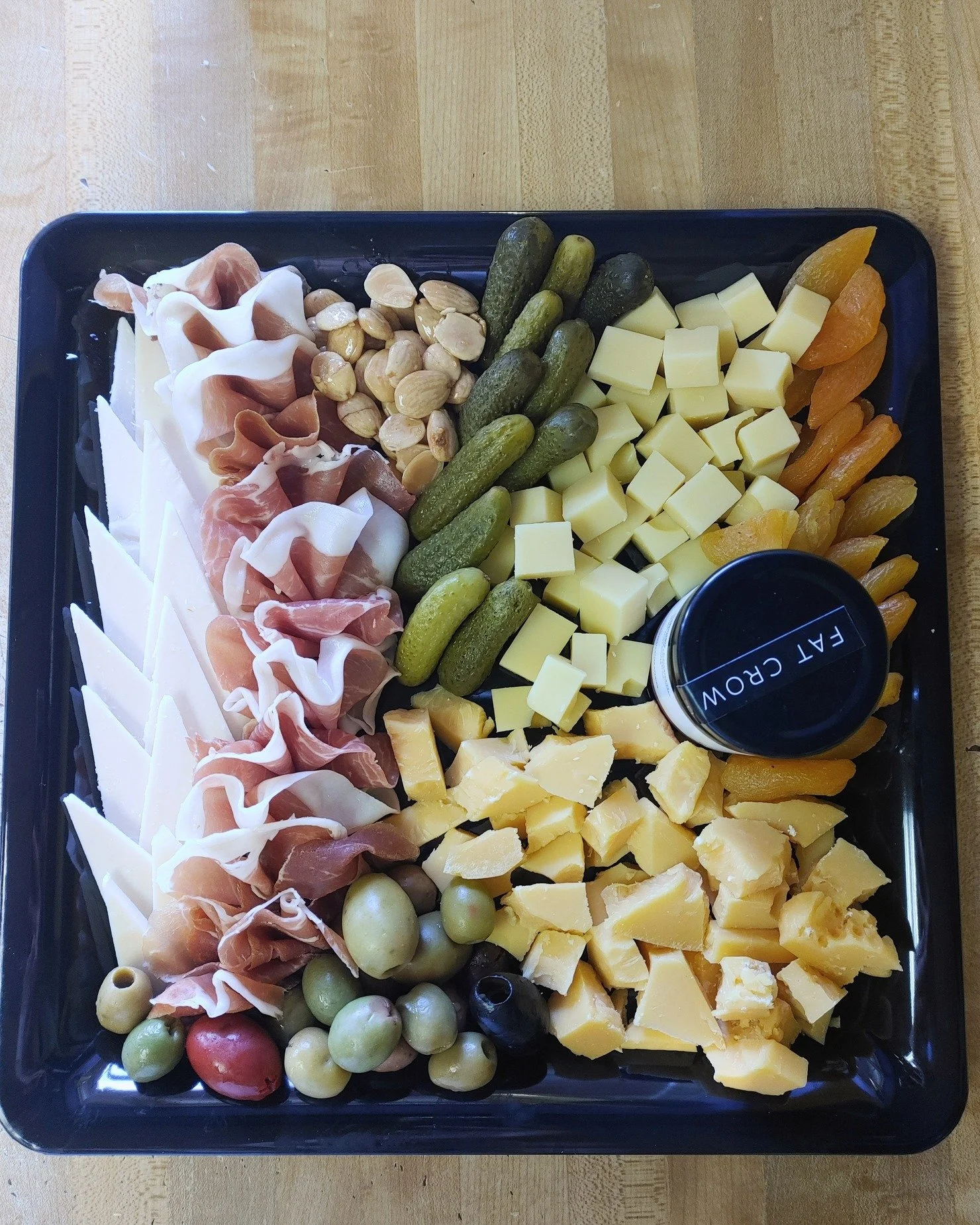 Stocking up for the weekend? Don't forget the snacks! We have everything you need to enjoy a weekend with friends, family, or just a weekend in by yourself. The case is stocked, flatbreads and appetizers are in the freezer, and of course, we have ple
