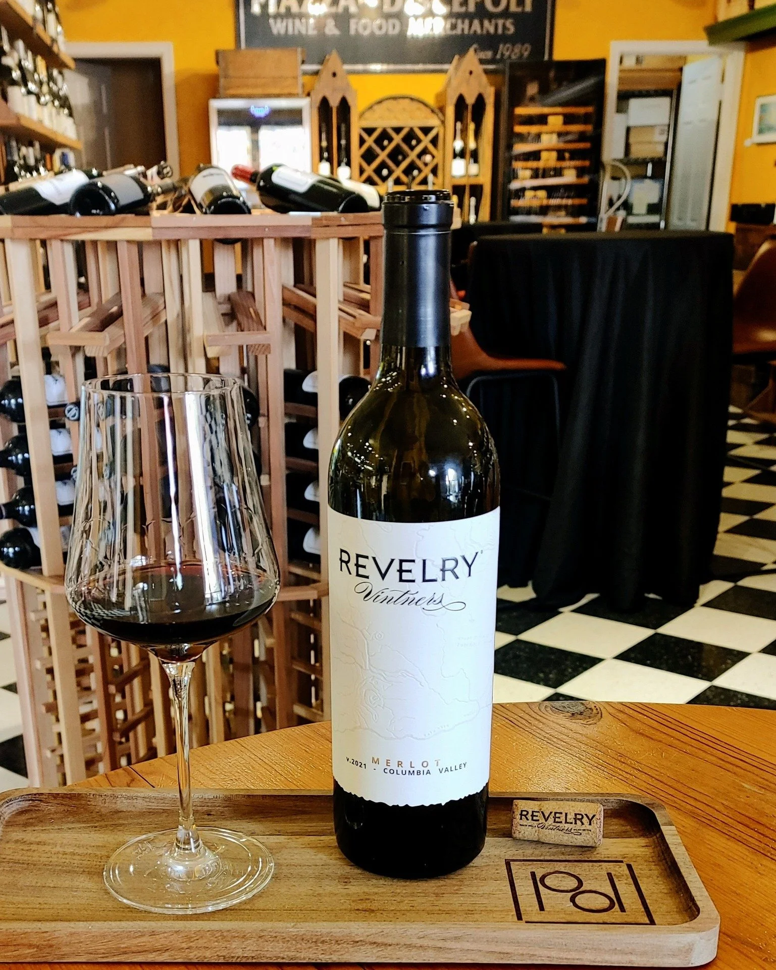 Sample Saturday is here folks! 🍷 Stop in and taste a wine that has gotten a bad rep. @revelrywines makes a Merlot that showcases the varietal. Sourced from carefully selected vineyards across Columbia Valley, Washington, this Merlot is crafted to be