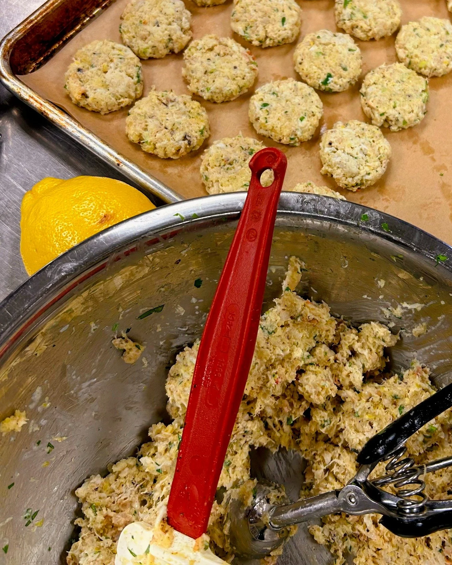 🚨 A new freezer fave from Chef Serenity just dropped! Just one taste and it'll get its claws in you. 🦀✨

These Mini Crab Cakes lean classic Maryland-style, with plenty of sweet crab meat, a touch of mayo, bright lemon, tarragon, and just enough pan