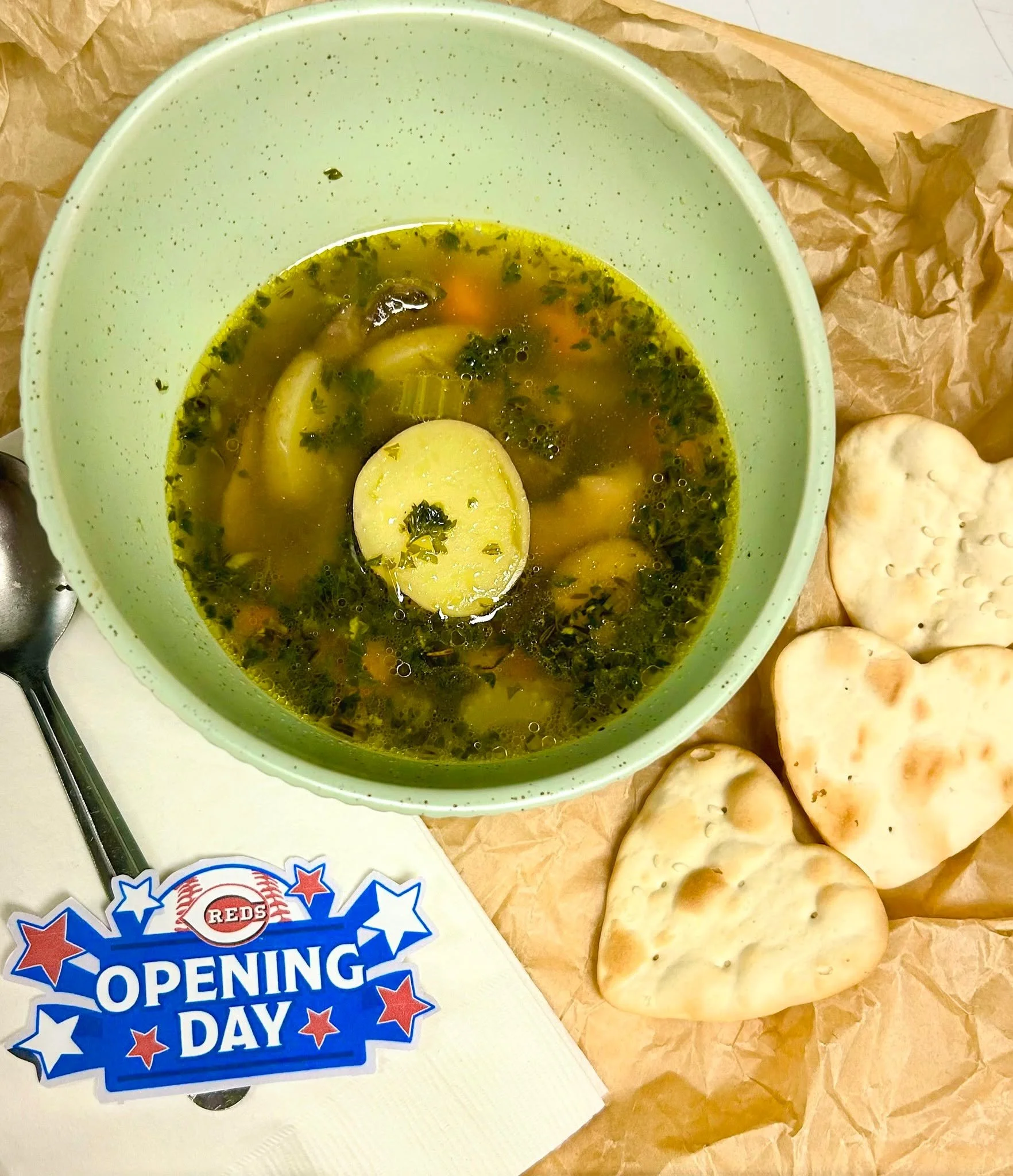It&rsquo;s Opening Day for our Cincinnati Reds! ⚾ 

While the crowds head downtown, we&rsquo;re keeping things a little more relaxed today with Spring Minestrone Soup. Chef Serenity's Spring Minestrone is brimming with asparagus, peas, mushrooms, pot