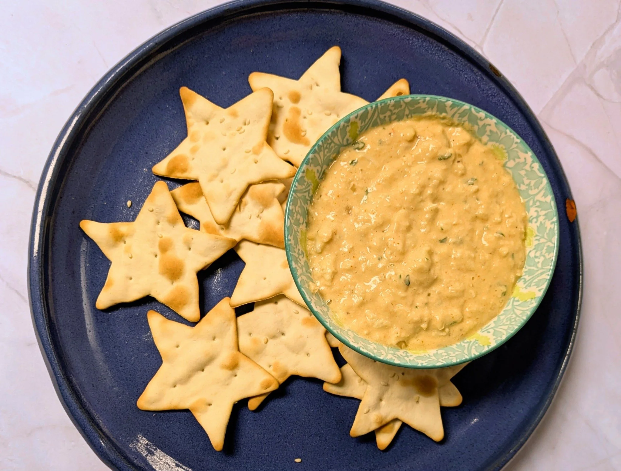 Effortless entertaining is on deck! 🦀 There&rsquo;s something special about a warm appetizer fresh from the oven, especially when all you had to do was toss it in. Like our homemade crab dip!  It's rich and creamy, with generous pieces of lump crab 