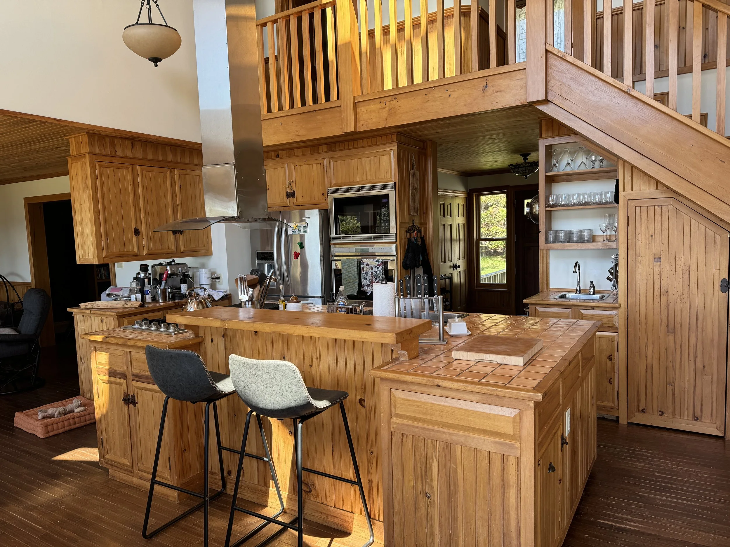 Bar seating at the kitchen island