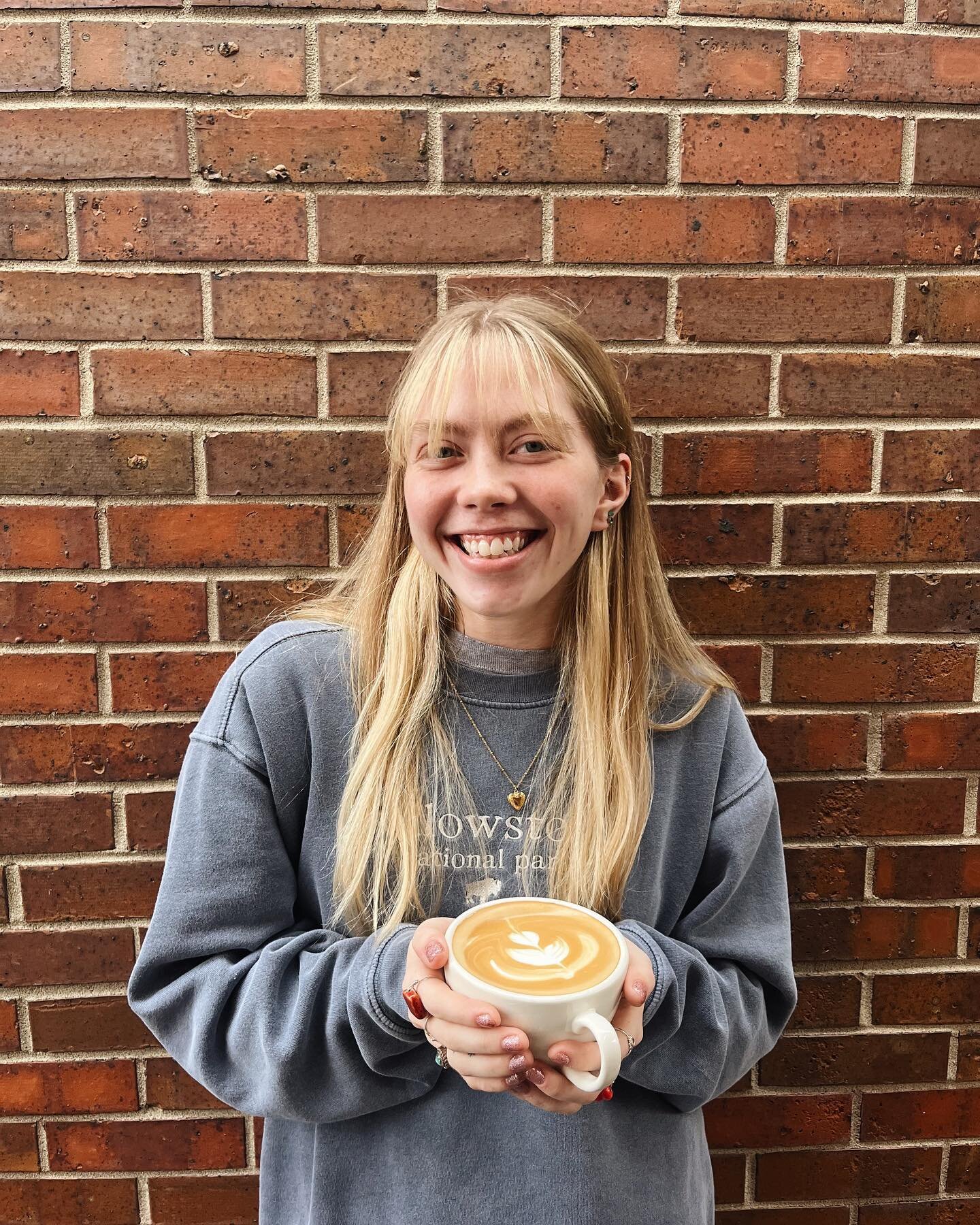Meet the Blue Crew☕️- IRIS 

Iris started working at the Bistro in November of 2021! Her favorite coffee drink is a honey vanilla latte with oat milk. Her favorite food menu item is our falafel tacos. She loves traveling, taking photos, and dancing! 